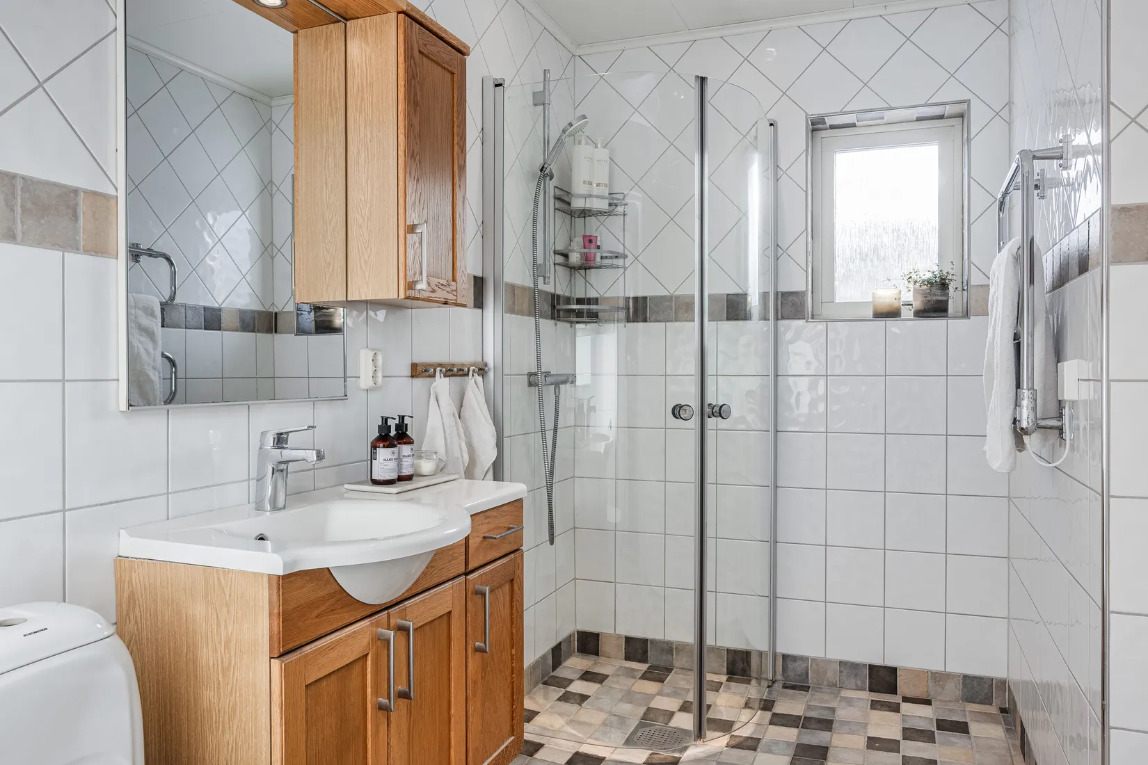 Villa, Kyrkvaktarvägen 3, Fjällsta, Bräcke