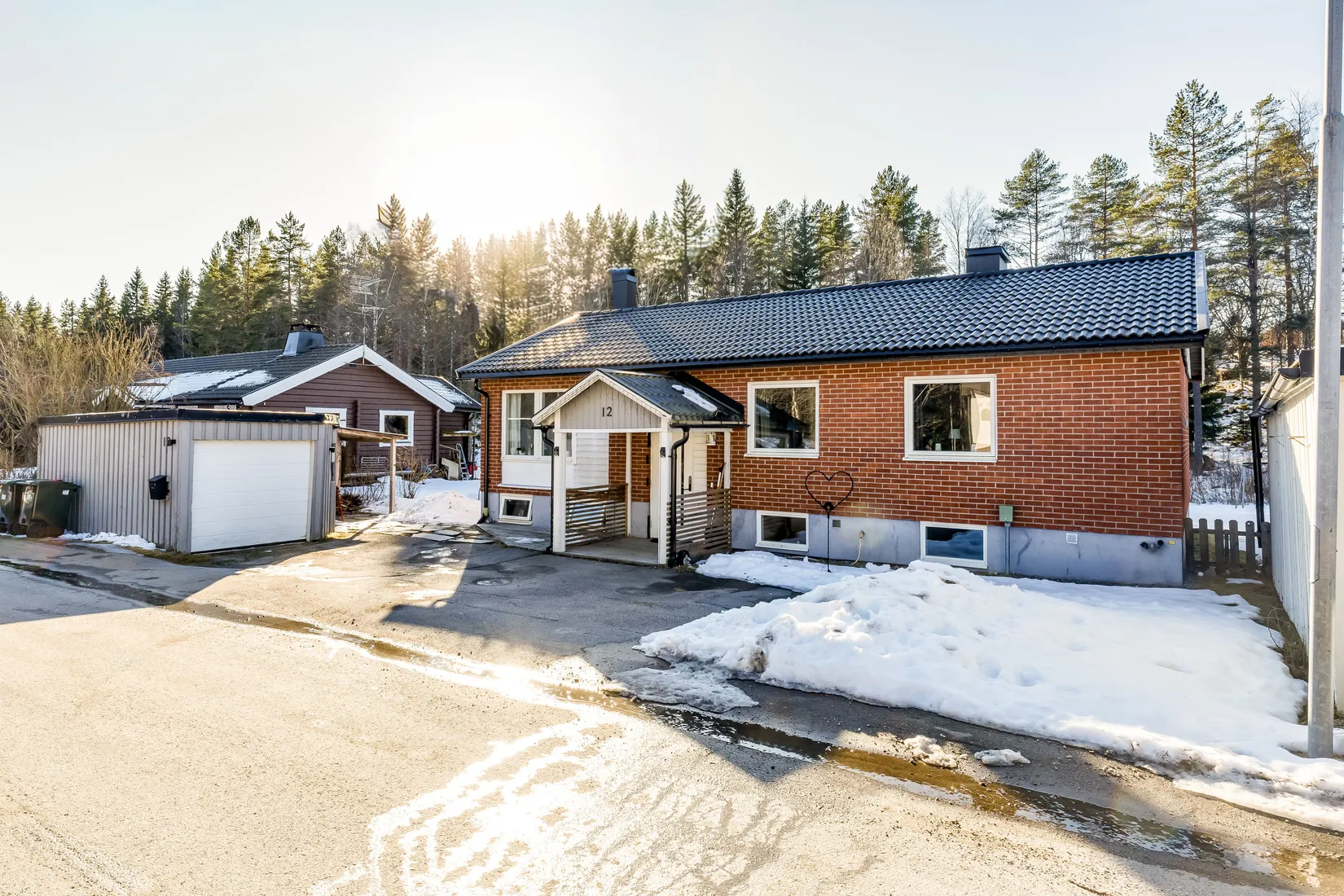 Villa, Radhus, Utmålsvägen 12, GRÄNGESBERG Öraberget, Ludvika