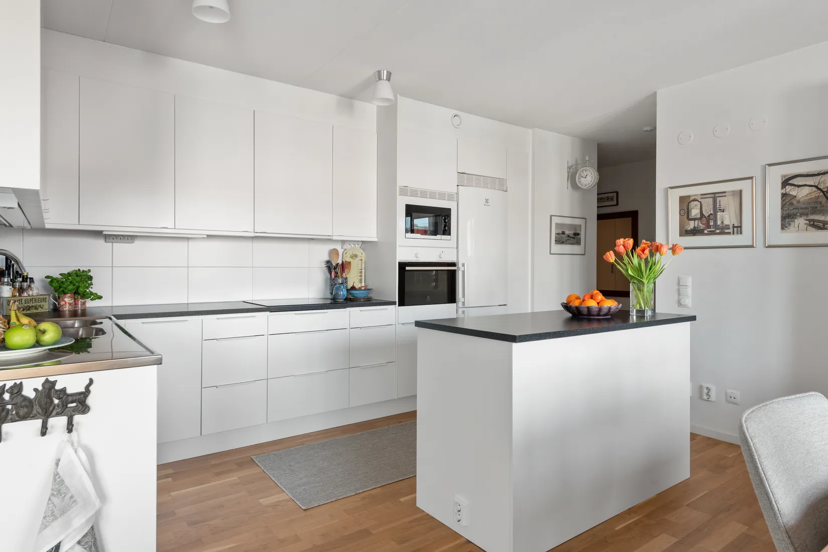 Bostadsrätt, Källtorpsvägen 3, högst upp i huset!, Näsbypark, Täby