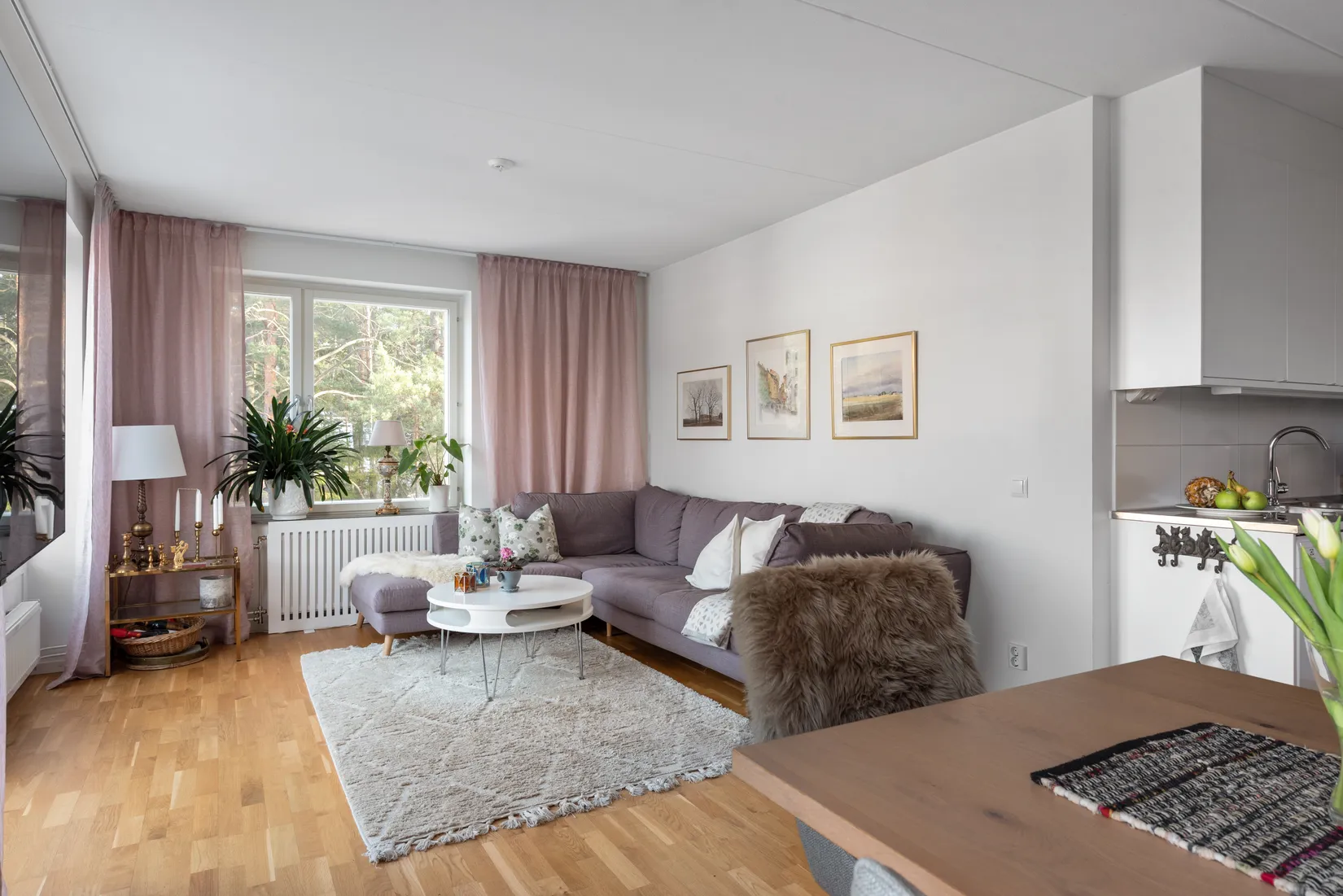 Bostadsrätt, Källtorpsvägen 3, högst upp i huset!, Näsbypark, Täby