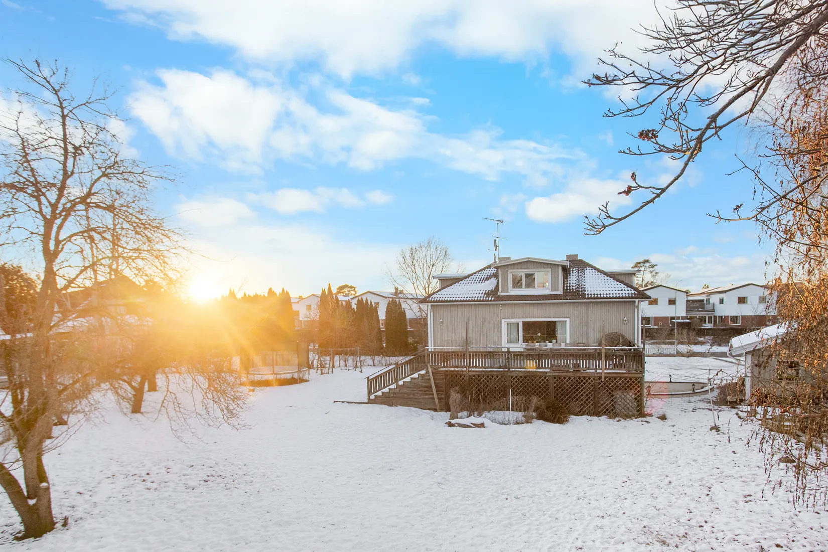 Villa, Love Almqvists väg 15, Fågelsången, Sollentuna