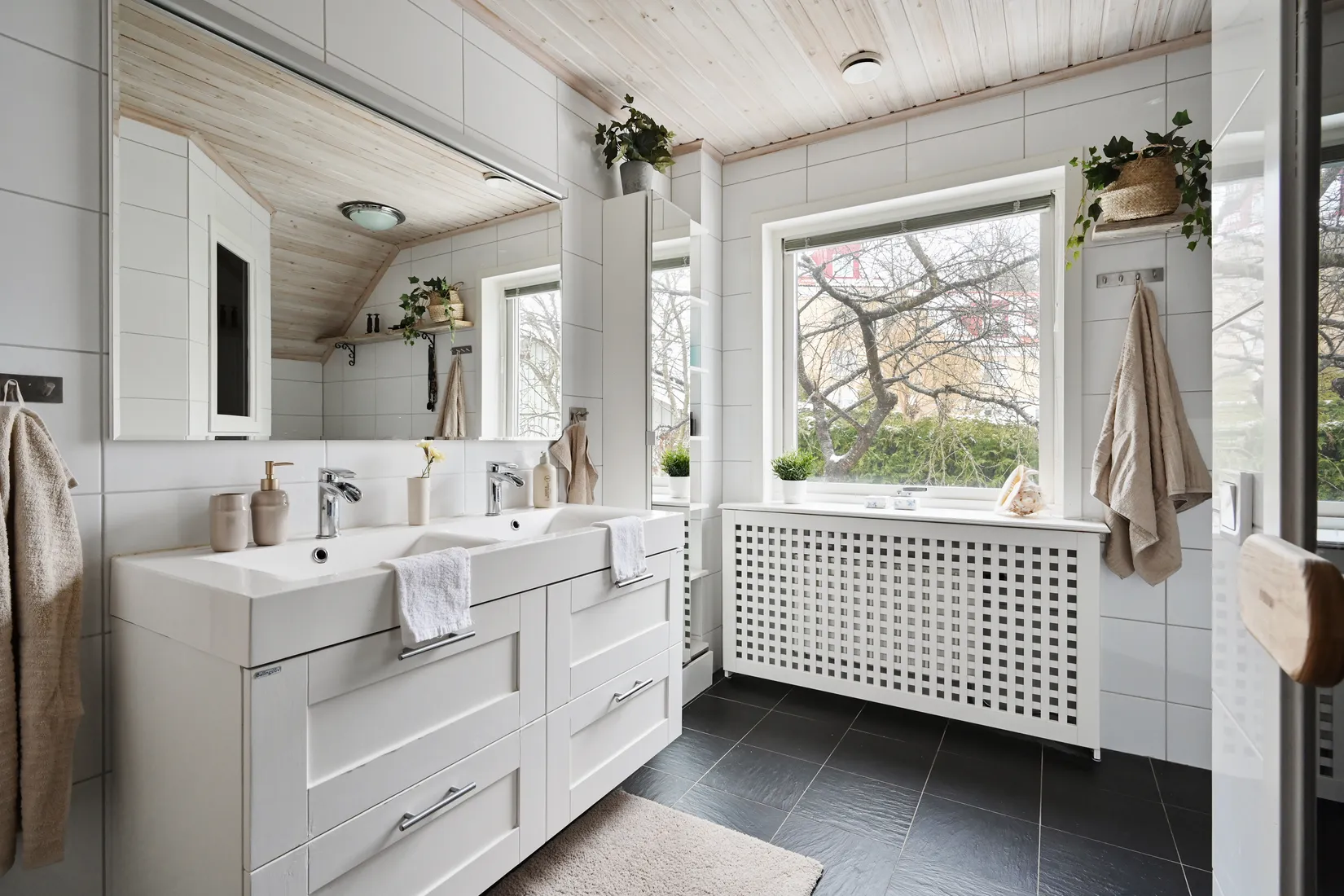 Villa, Karlbergsvägen 4, Folkparksområdet, Upplands Väsby