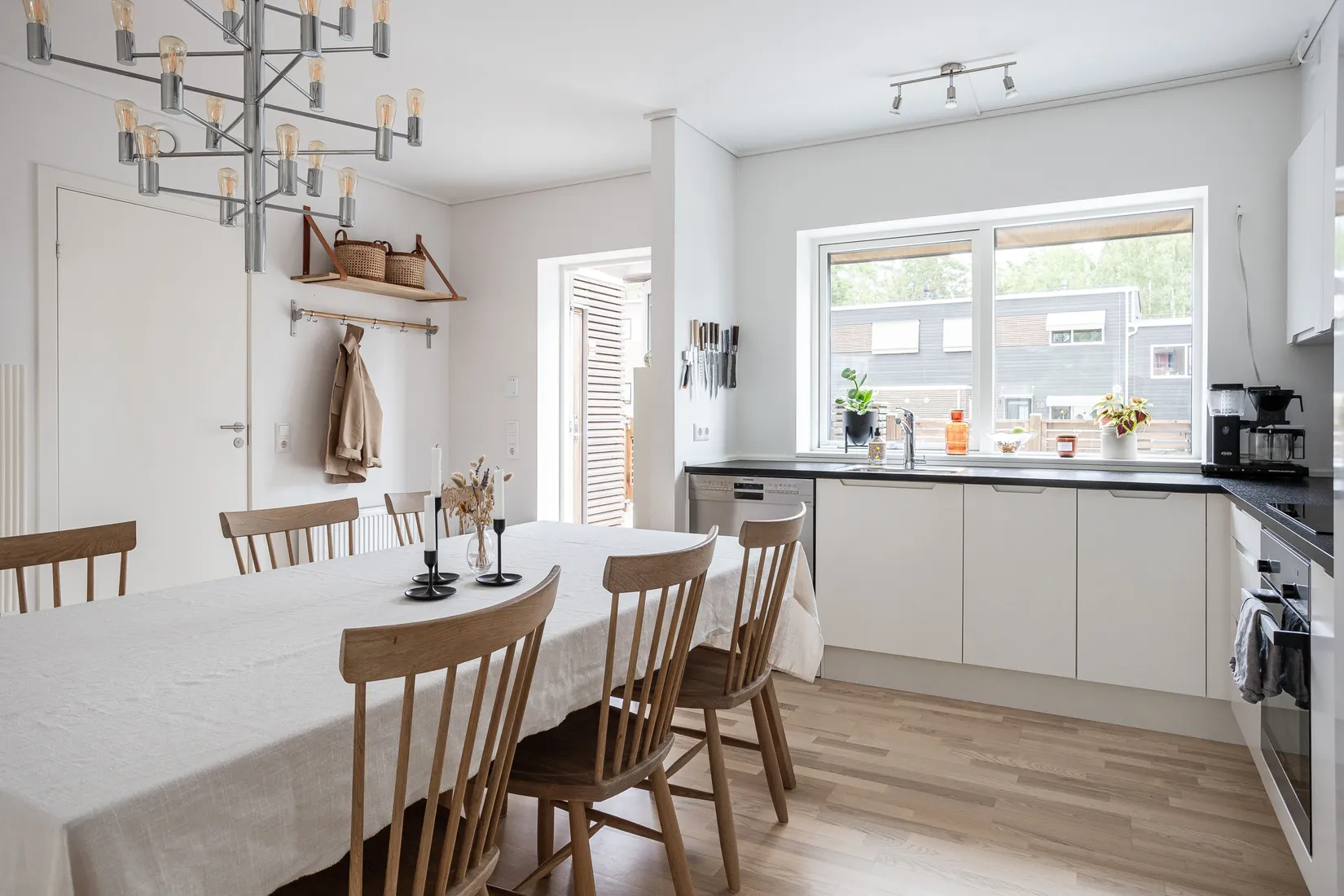 Bostadsrätt, Radhus, Åkerhielms väg 21, Valsjöskogen Margretelund, Österåker