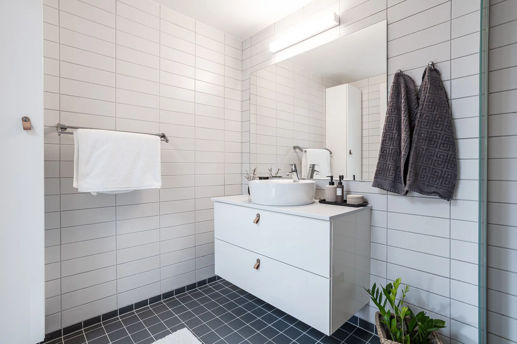 Bostadsrätt, Radhus, Åkerhielms väg 21, Valsjöskogen Margretelund, Österåker