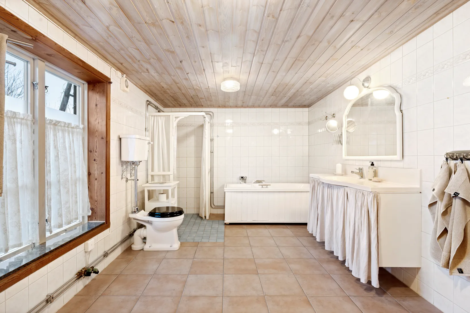 Villa, Ärna Björkby 121, Ärna, Uppsala