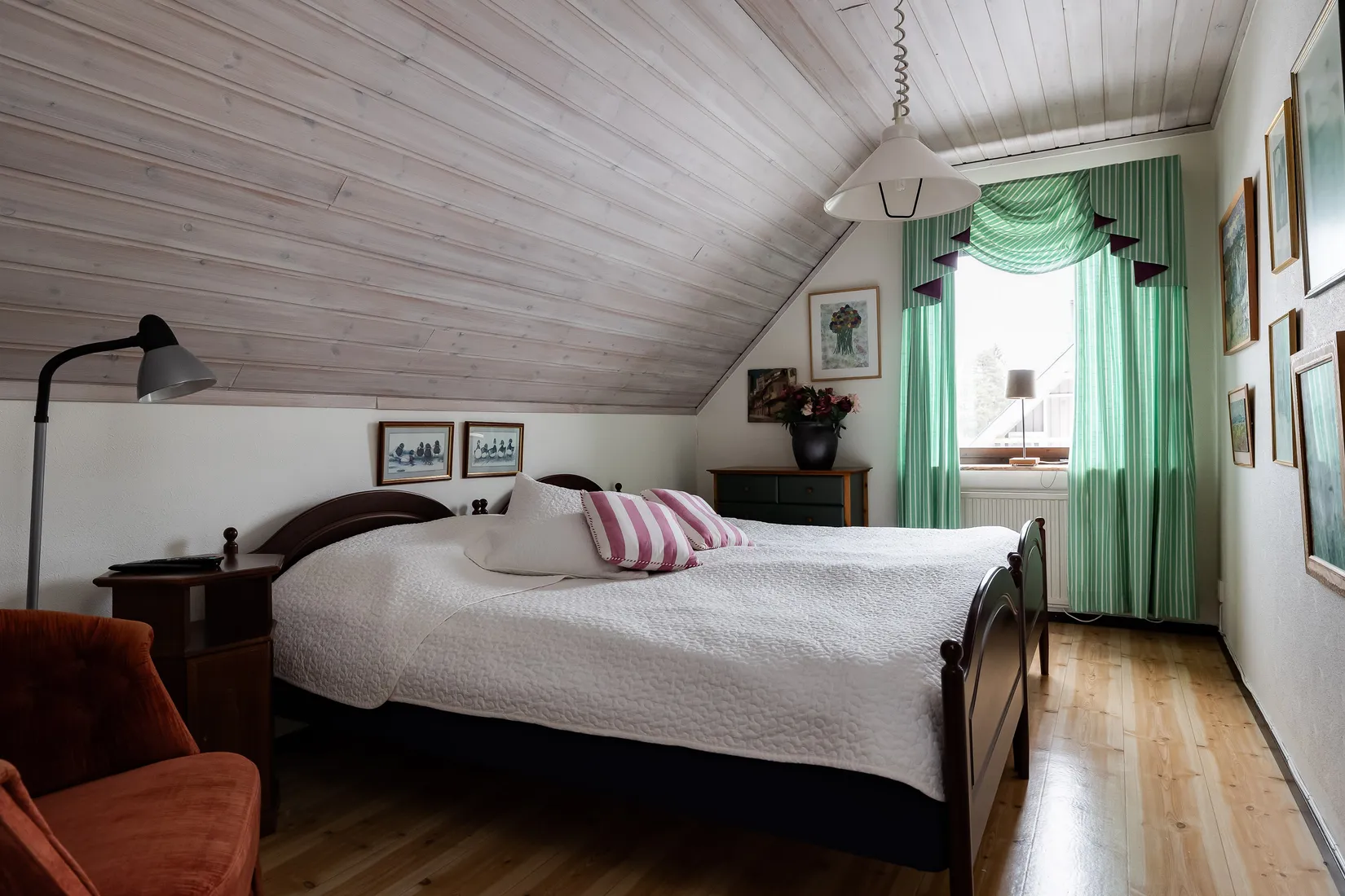 Villa, Enebovägen 15, Hovsta, Örebro