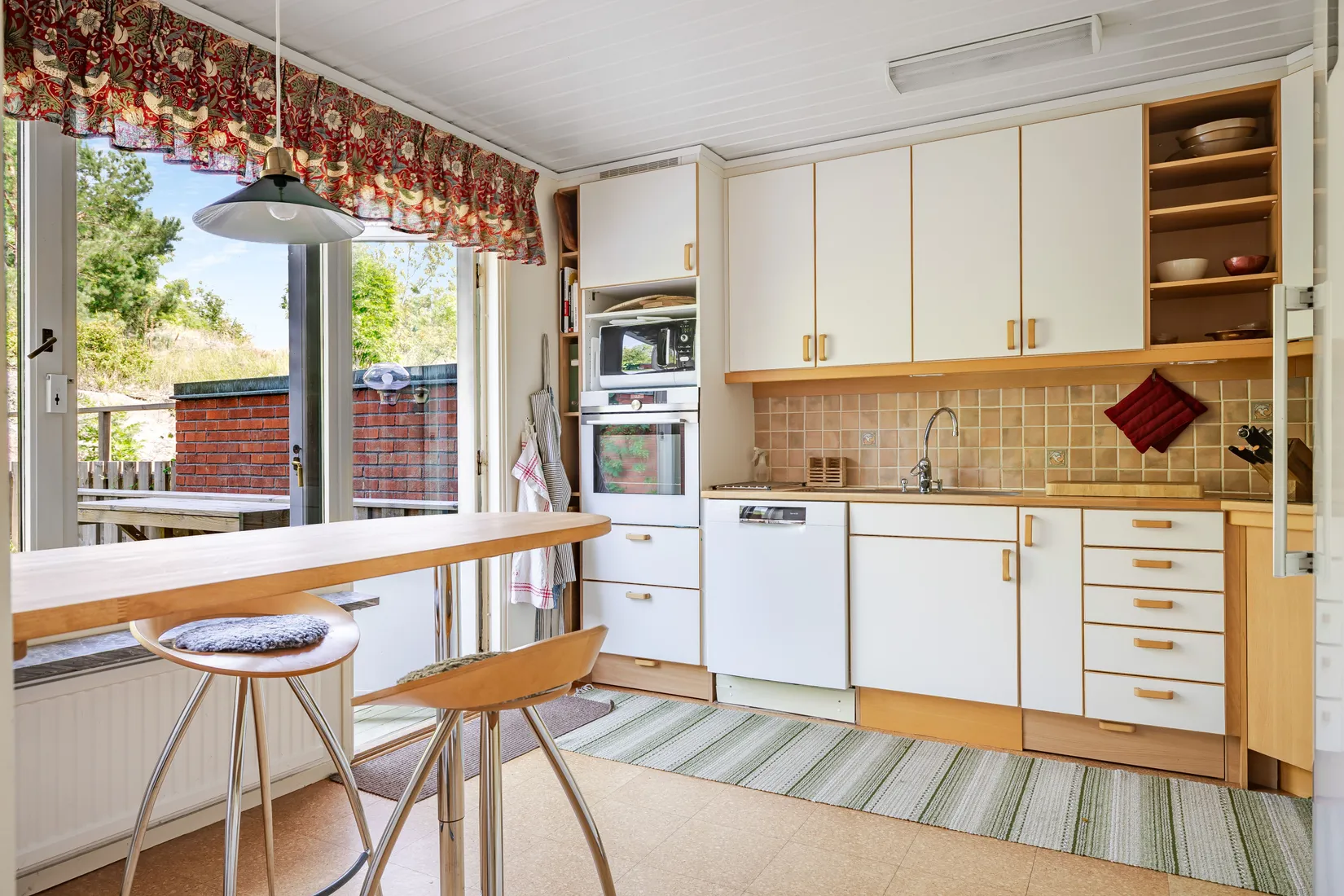 Radhus, Rosenhällsvägen 29, Centralt Öster, Nyköping