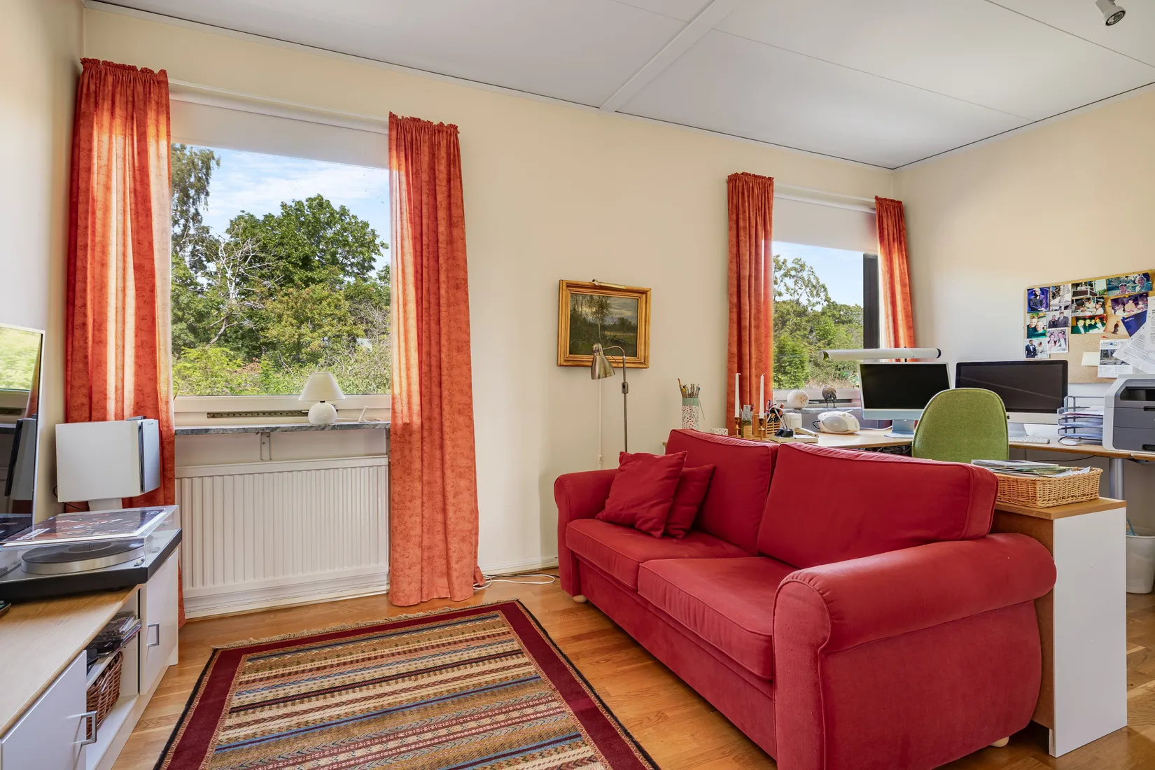 Radhus, Rosenhällsvägen 29, Centralt Öster, Nyköping