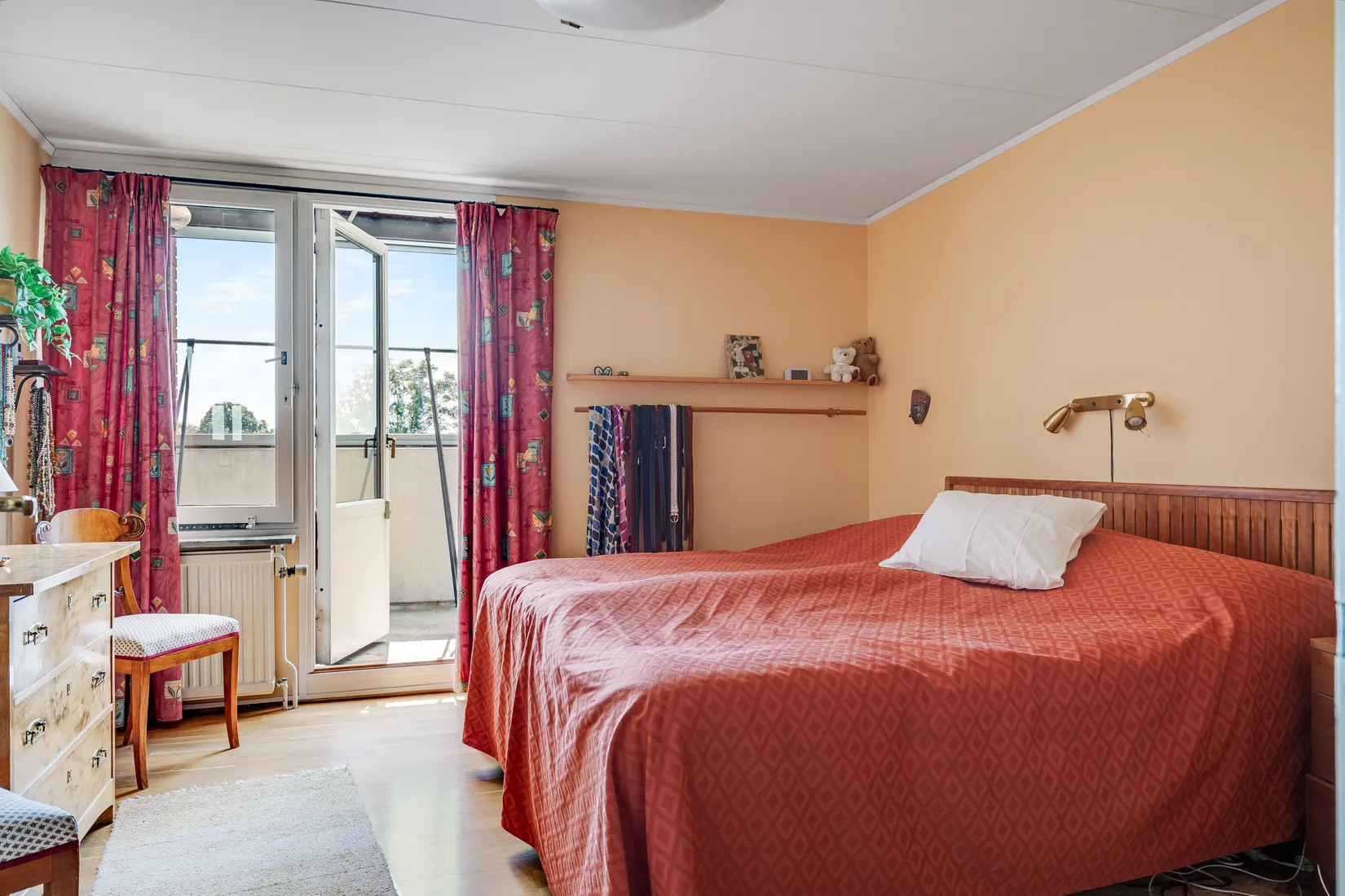 Radhus, Rosenhällsvägen 29, Centralt Öster, Nyköping