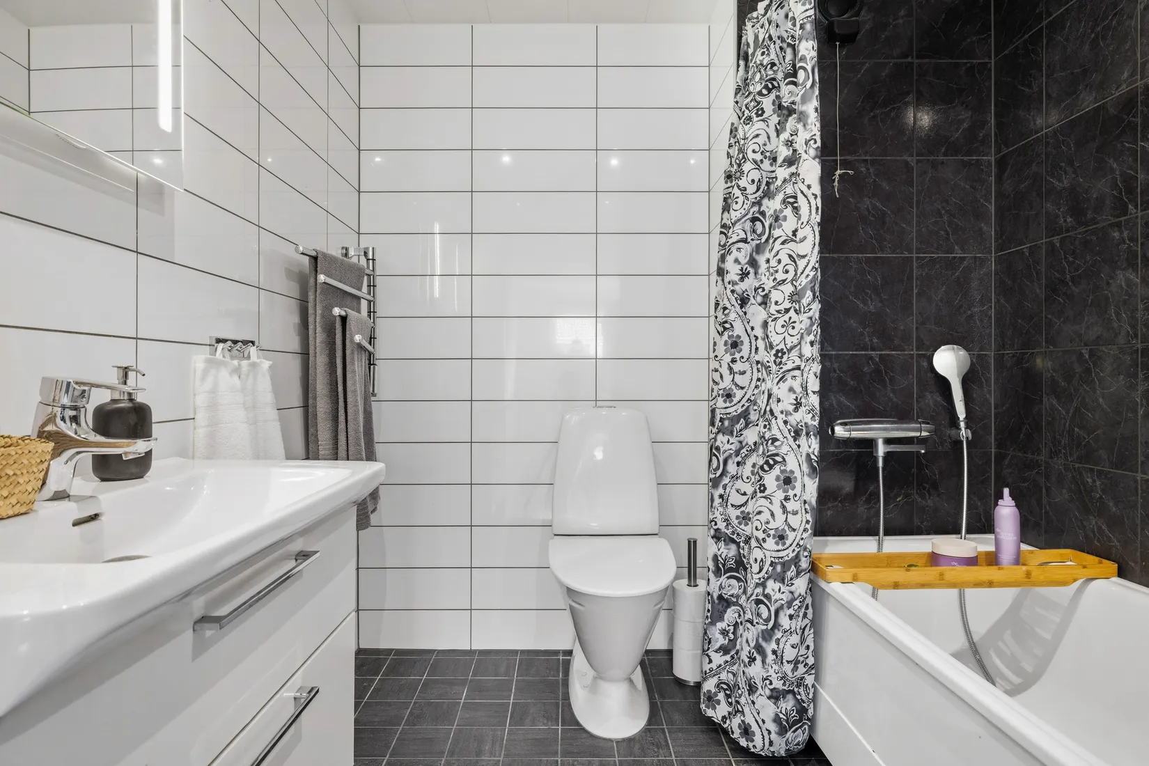 Villa, Radhus, Båtsman Lustigs gata 64, Backa, Göteborg