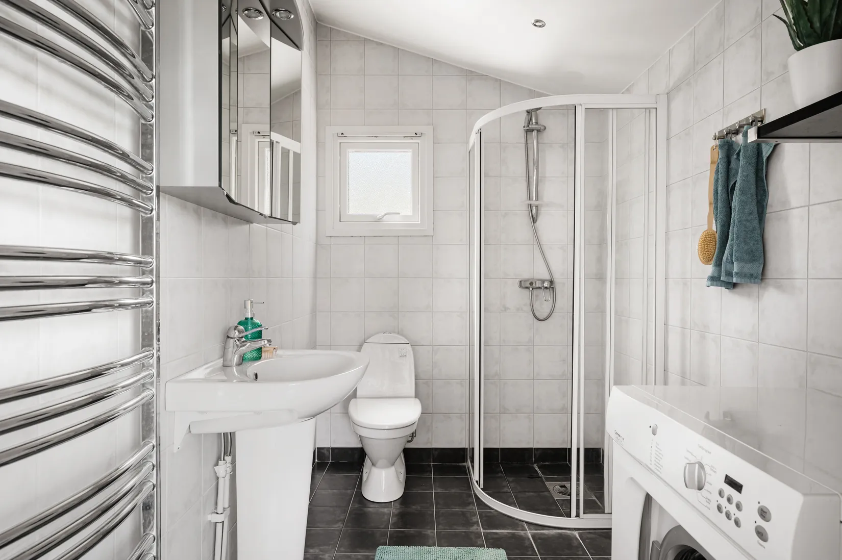 Villa, Ådö skogsväg 10, Ådö, Upplands-Bro