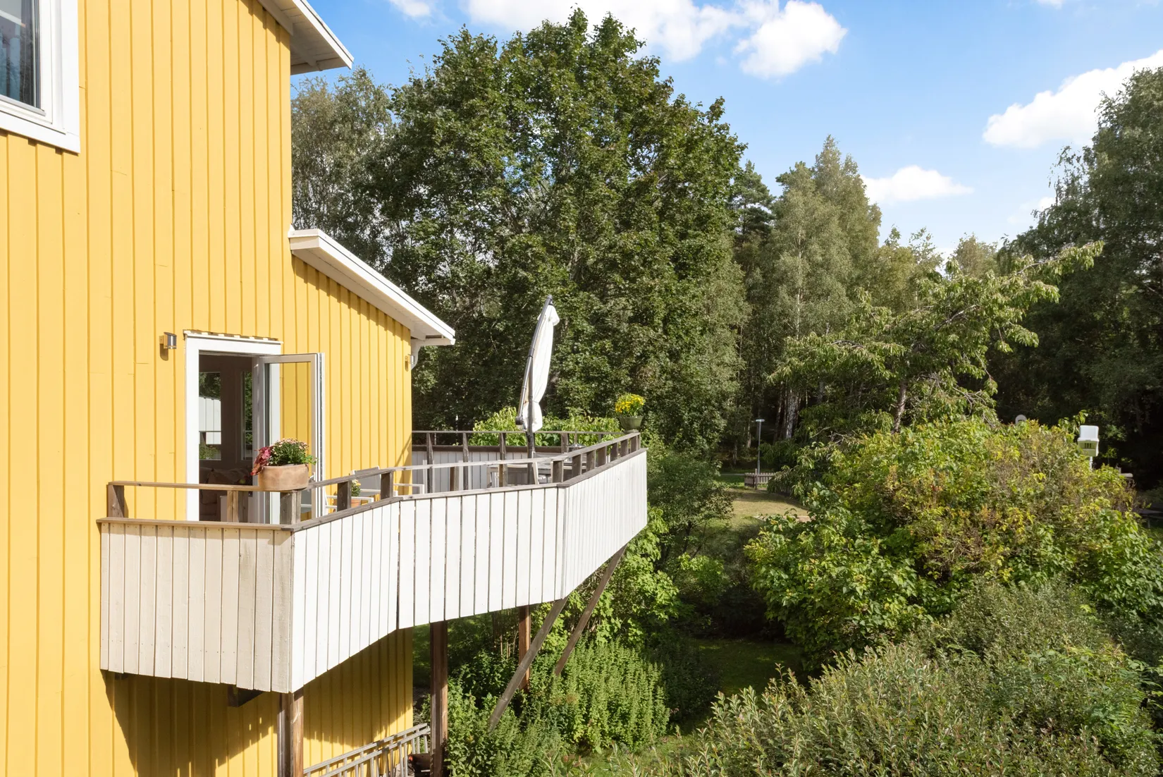 Villa, Radhus, Kopparvägen 82, Skarpäng, Täby