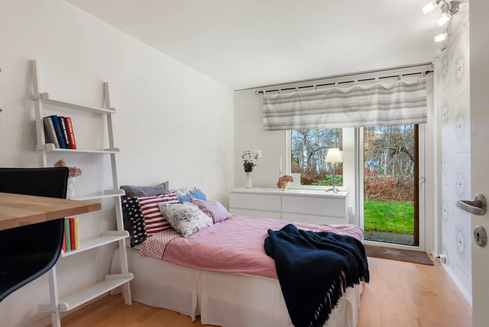 Villa, Radhus, Kopparvägen 82, Skarpäng, Täby