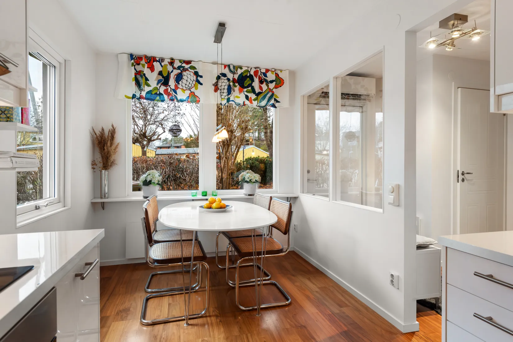 Villa, Radhus, Kopparvägen 82, Skarpäng, Täby