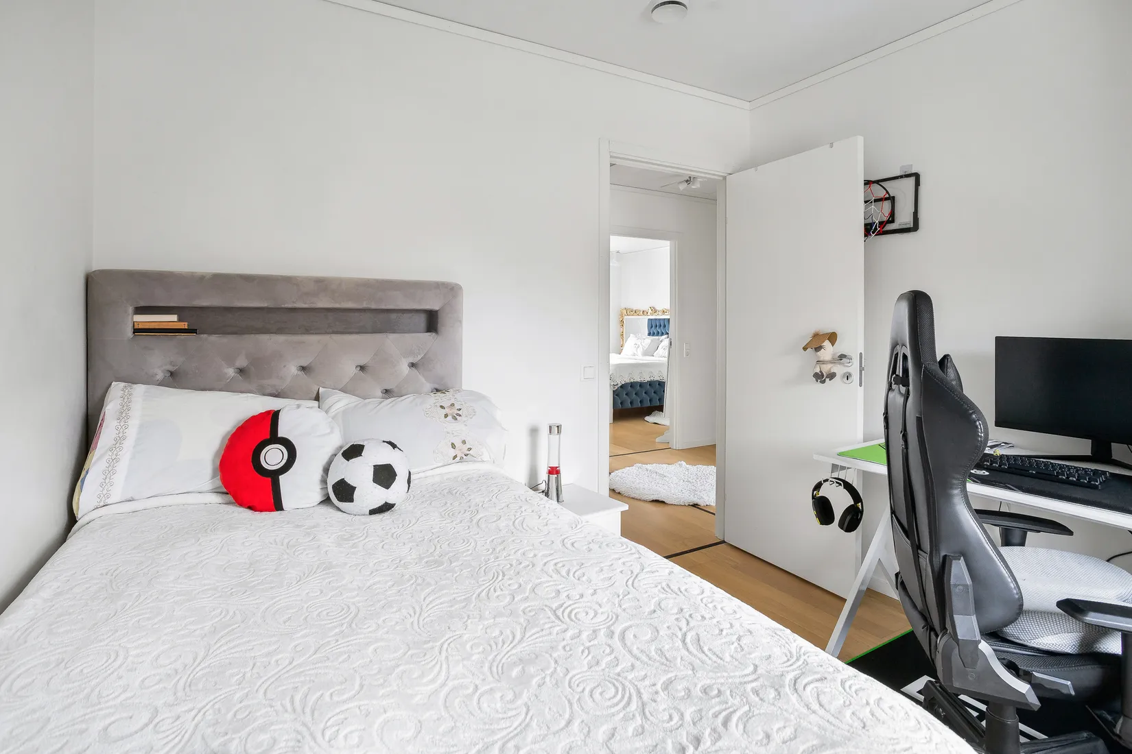 Radhus, Gärdesvägen 1 D, Väppeby äng, Håbo