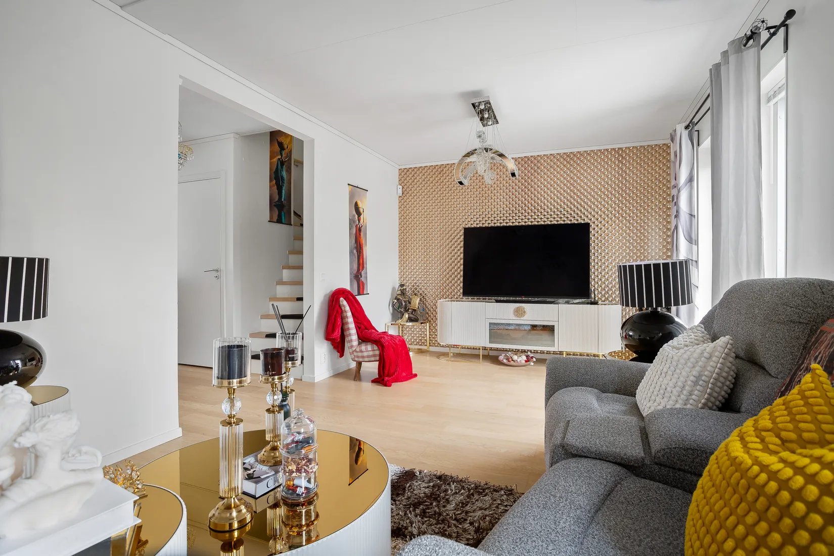 Radhus, Gärdesvägen 1 D, Väppeby äng, Håbo