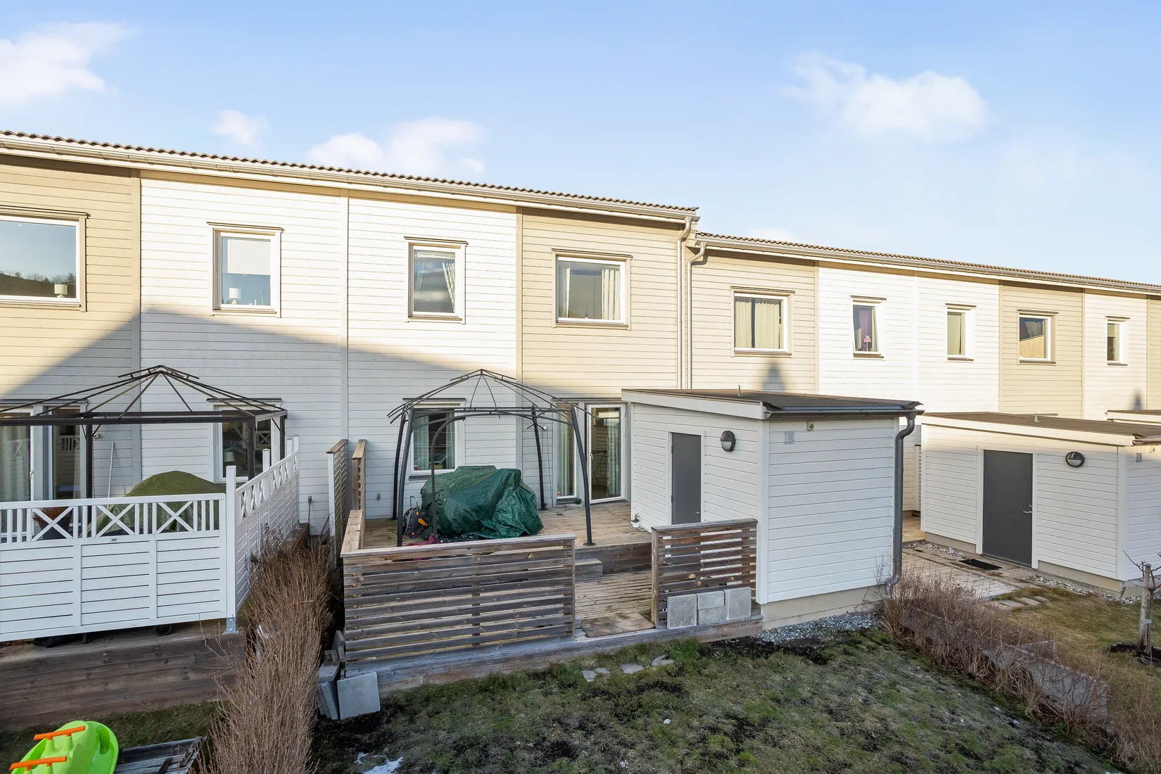 Radhus, Gärdesvägen 1 D, Väppeby äng, Håbo