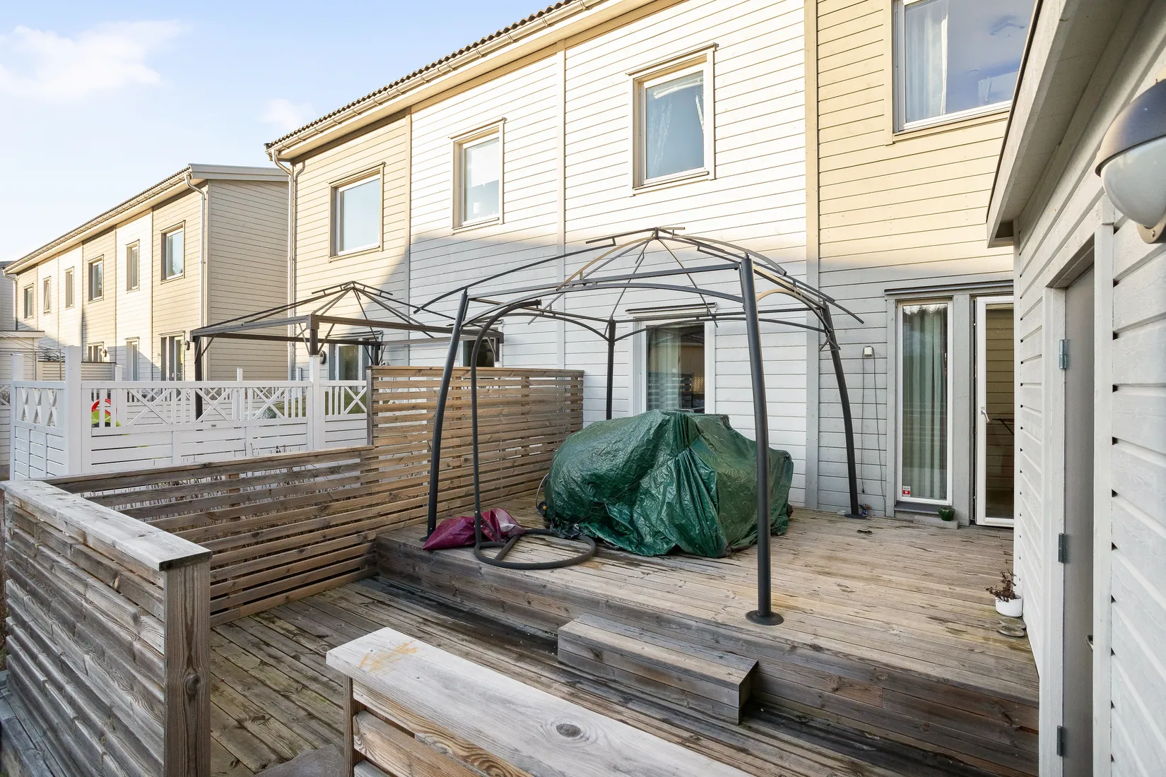 Radhus, Gärdesvägen 1 D, Väppeby äng, Håbo