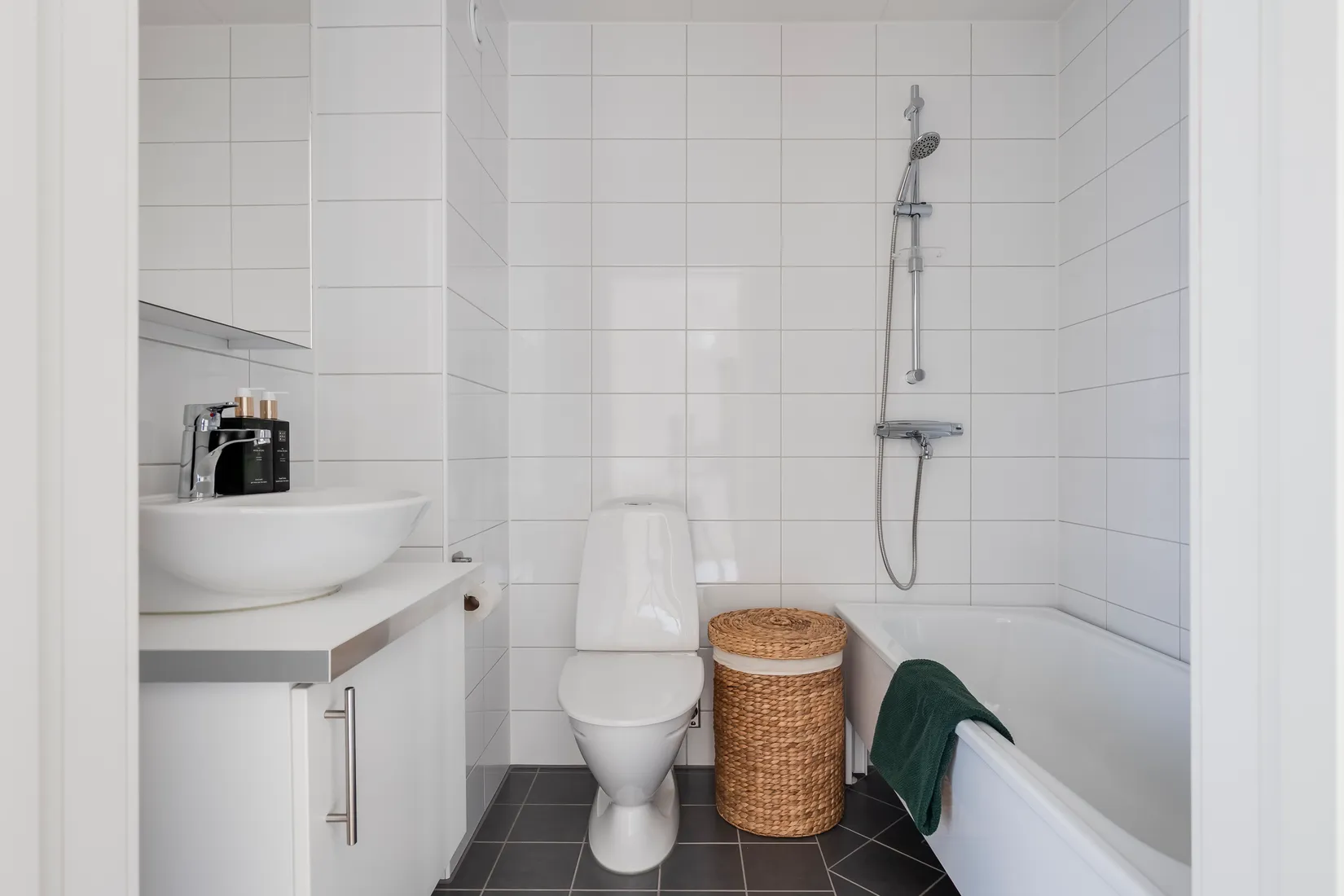 Bostadsrätt, Radhus, Nästegårdsvägen 7D, Lillån, Örebro