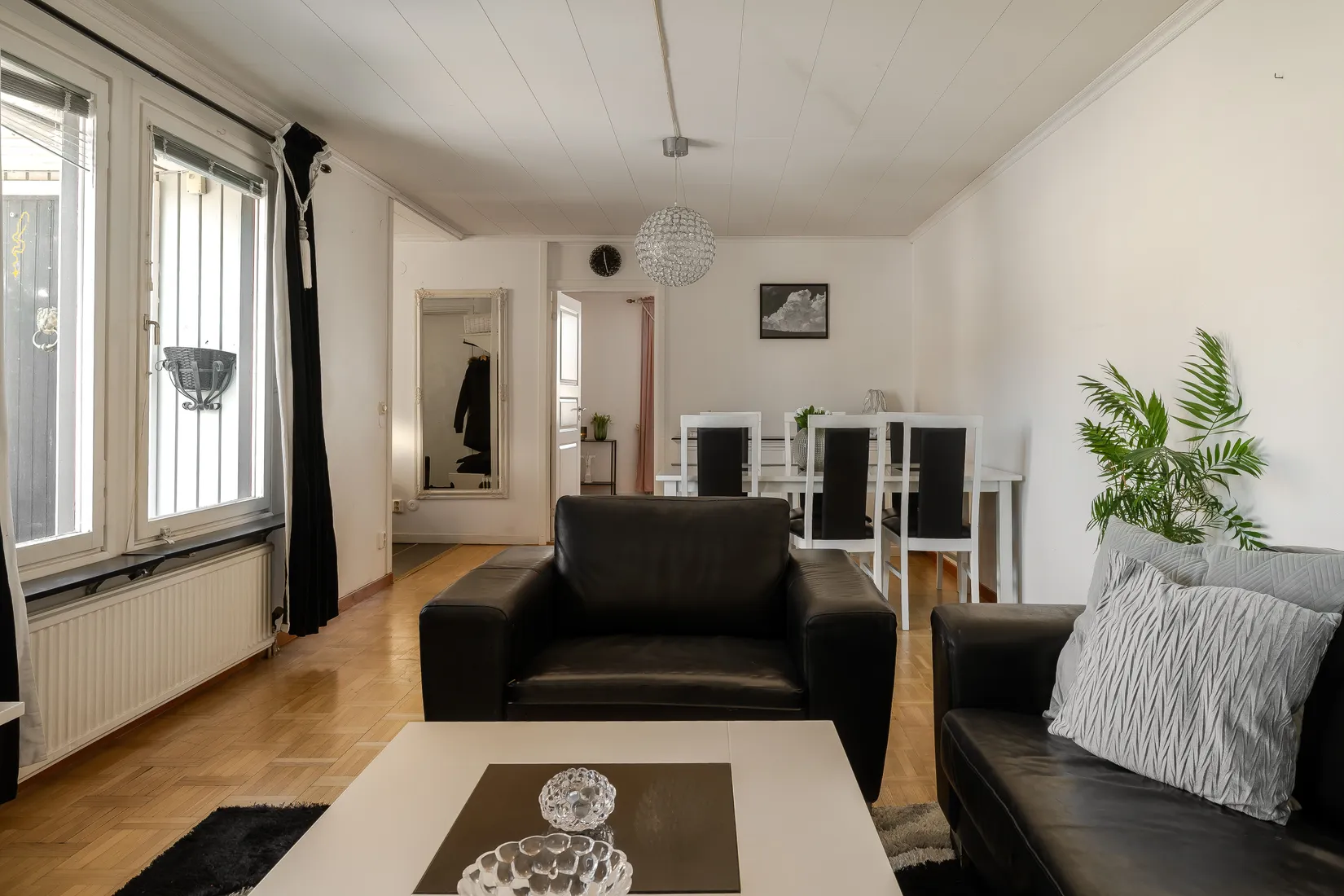 Villa, Radhus, Glimmervägen 15, Lundby, Örebro