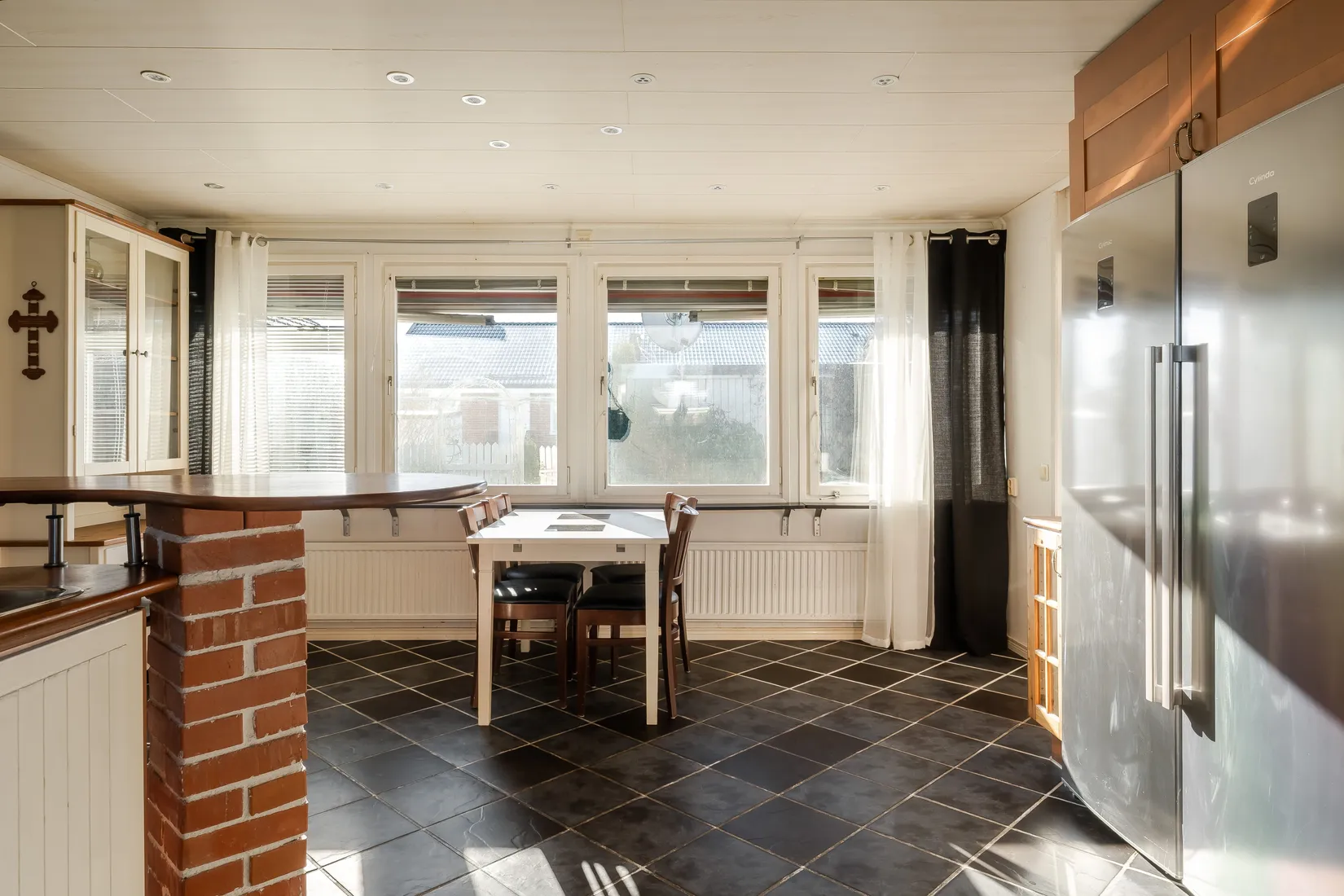 Villa, Radhus, Glimmervägen 15, Lundby, Örebro