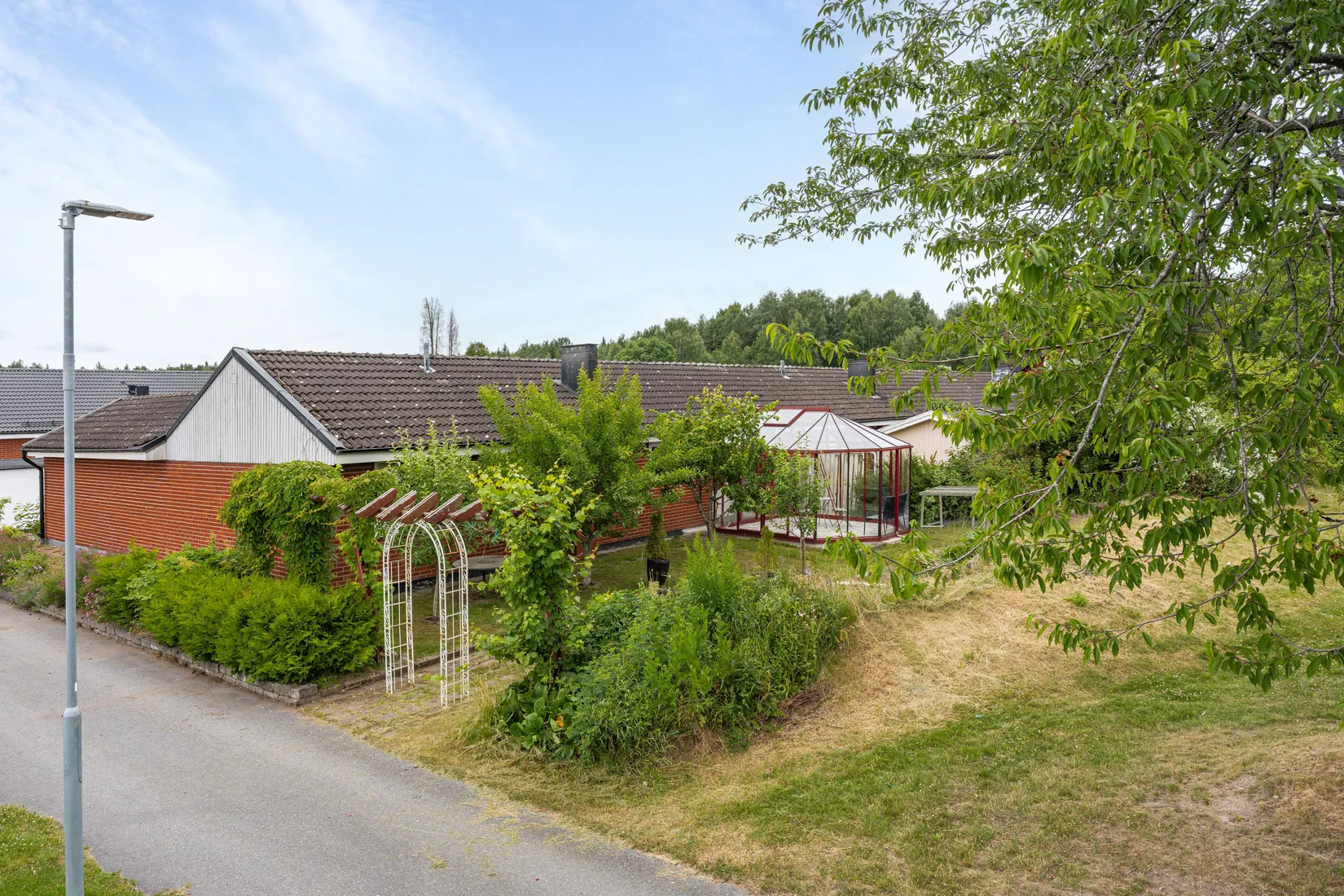 Radhus, Glimmervägen 15, Lundby, Örebro