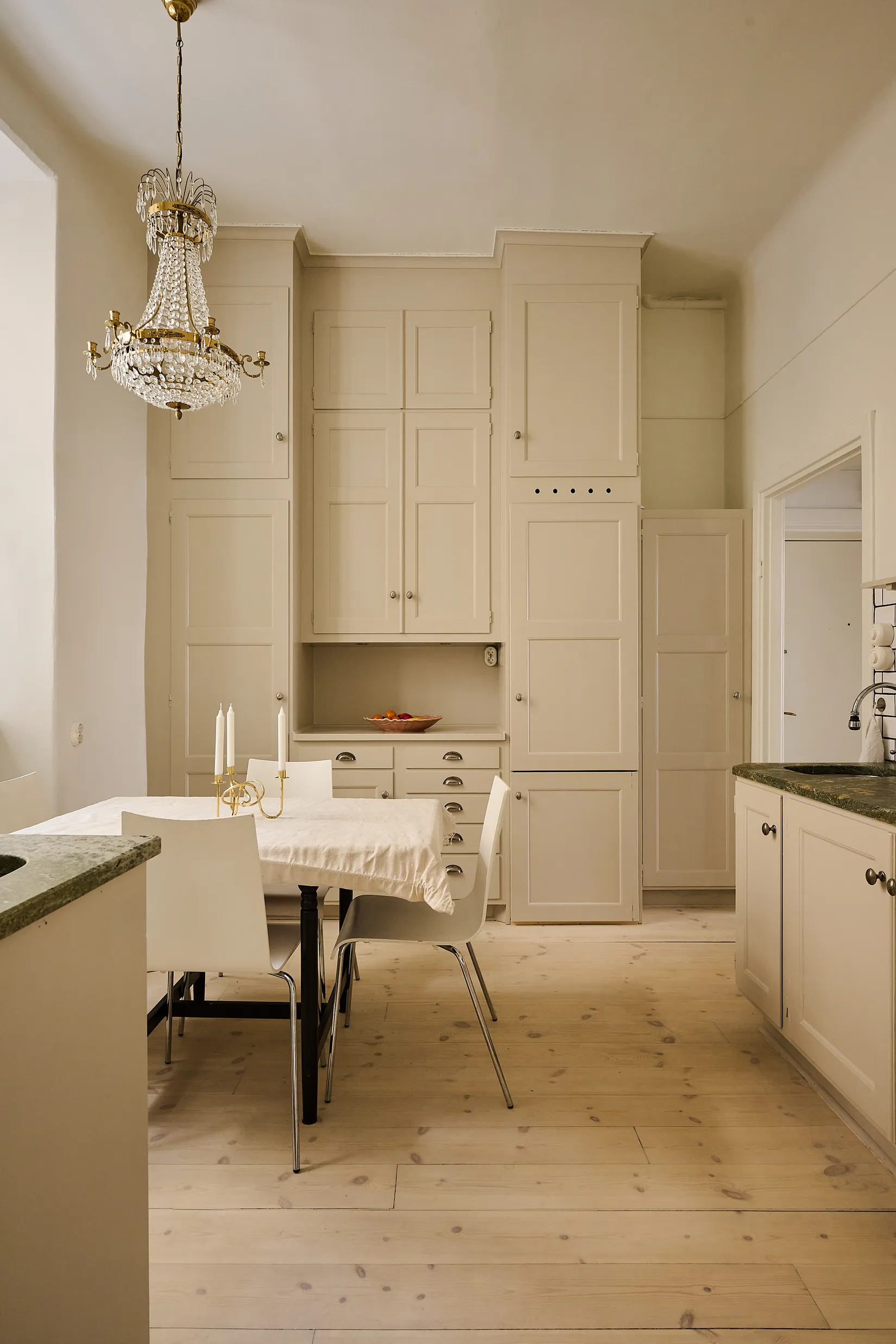 Bostadsrätt, Västerlånggatan 57, Gamla Stan, Stockholm