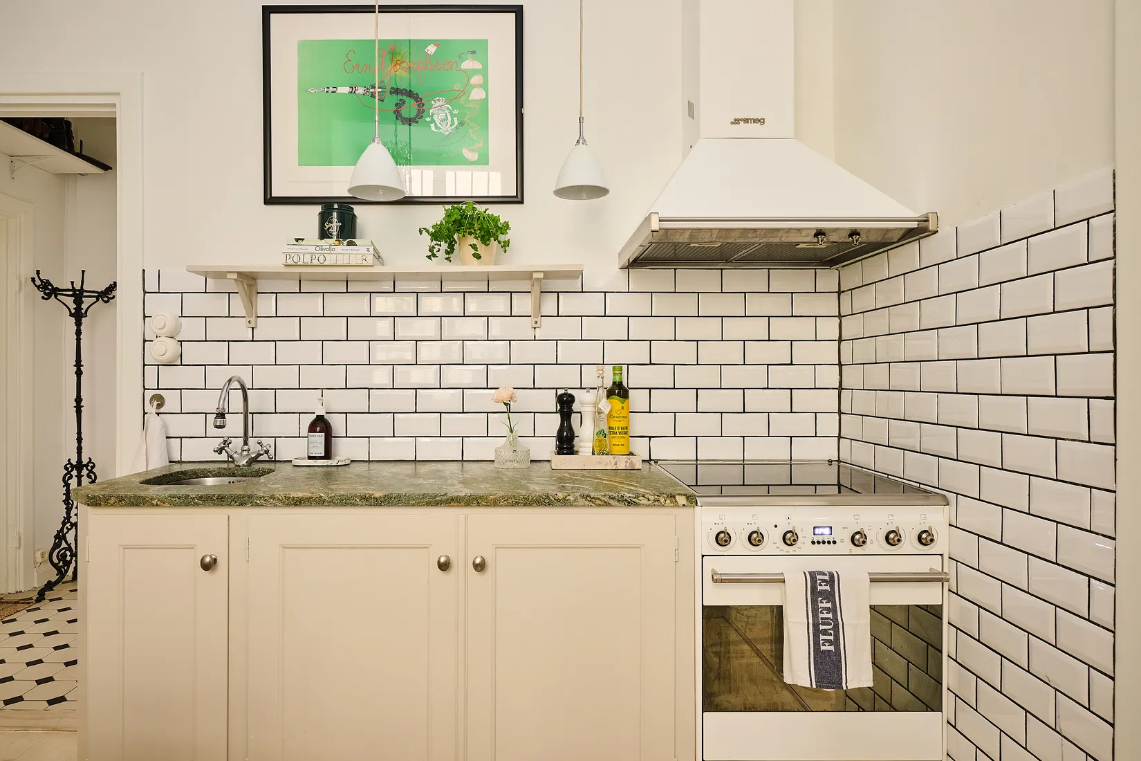 Bostadsrätt, Västerlånggatan 57, Gamla Stan, Stockholm