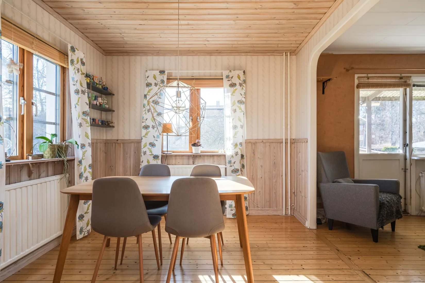 Villa, Radhus, Bergslagsvägen 61A, Svälthagen, Finspång