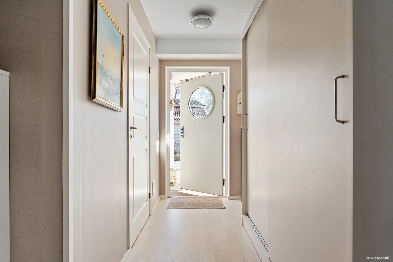 Radhus, Furuvägen 27, Gribbylund, Täby