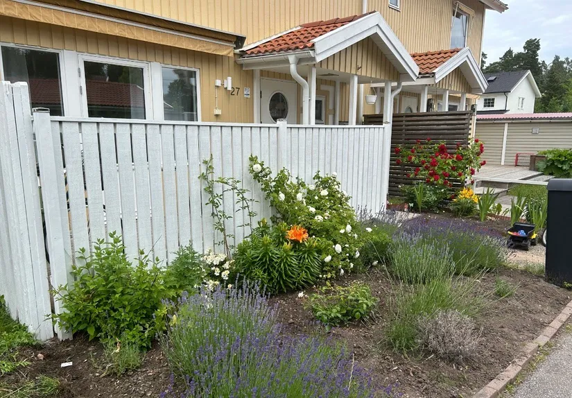 Radhus, Furuvägen 27, Gribbylund, Täby