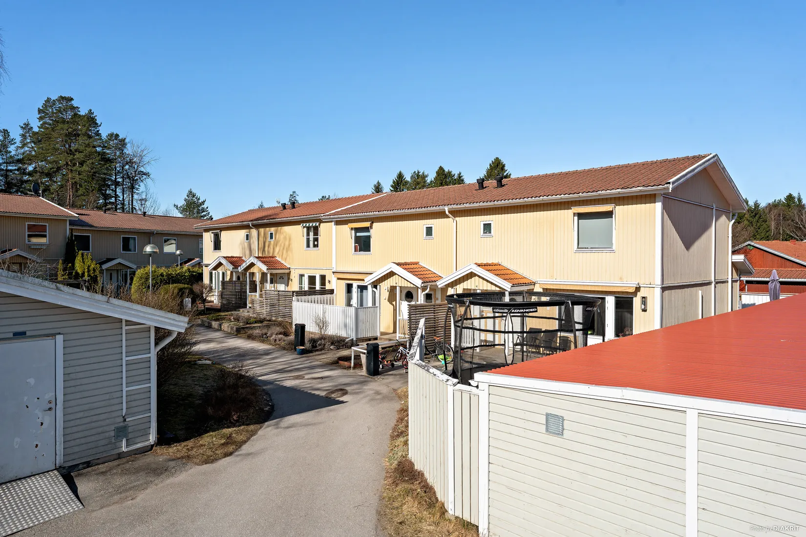 Radhus, Furuvägen 27, Gribbylund, Täby