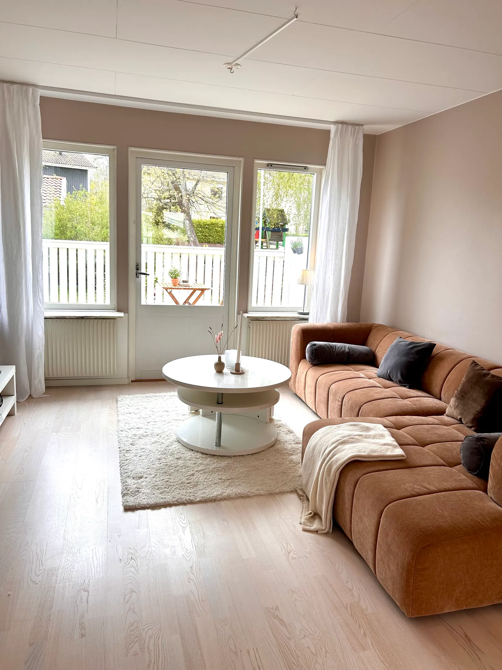 Radhus, Furuvägen 27, Gribbylund, Täby