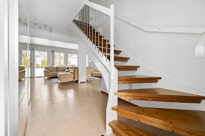 Villa, Porträttvägen 5, Järfälla