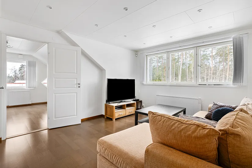 Villa, Porträttvägen 5, Järfälla