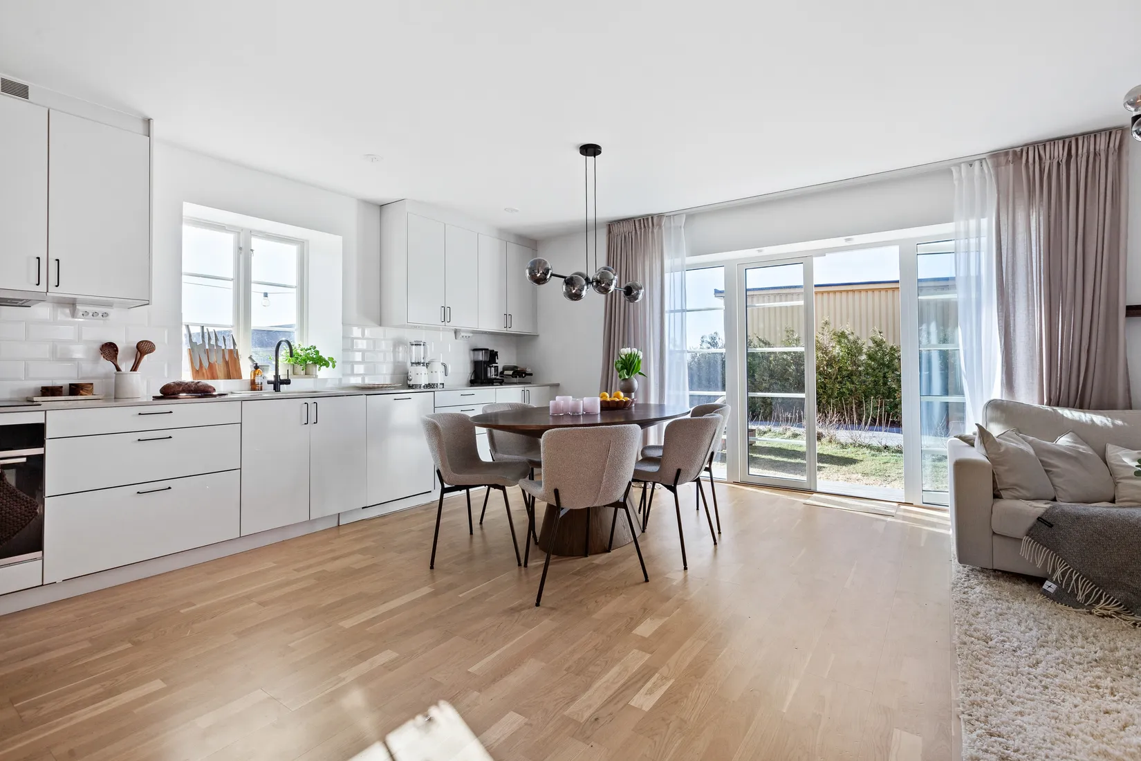 Bostadsrätt, Radhus, Troxhammar byväg 31A, Troxhammar, Ekerö