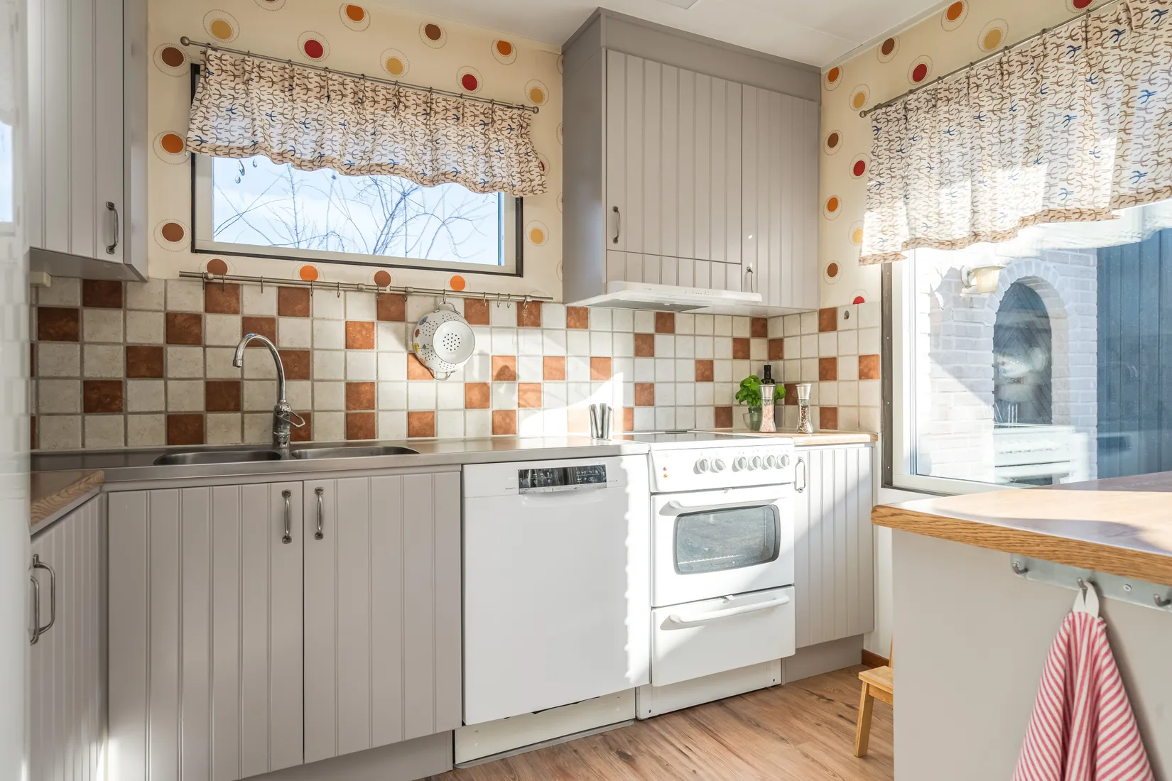 Villa, Radhus, Krusenhofsvägen 186, Åby, Norrköping