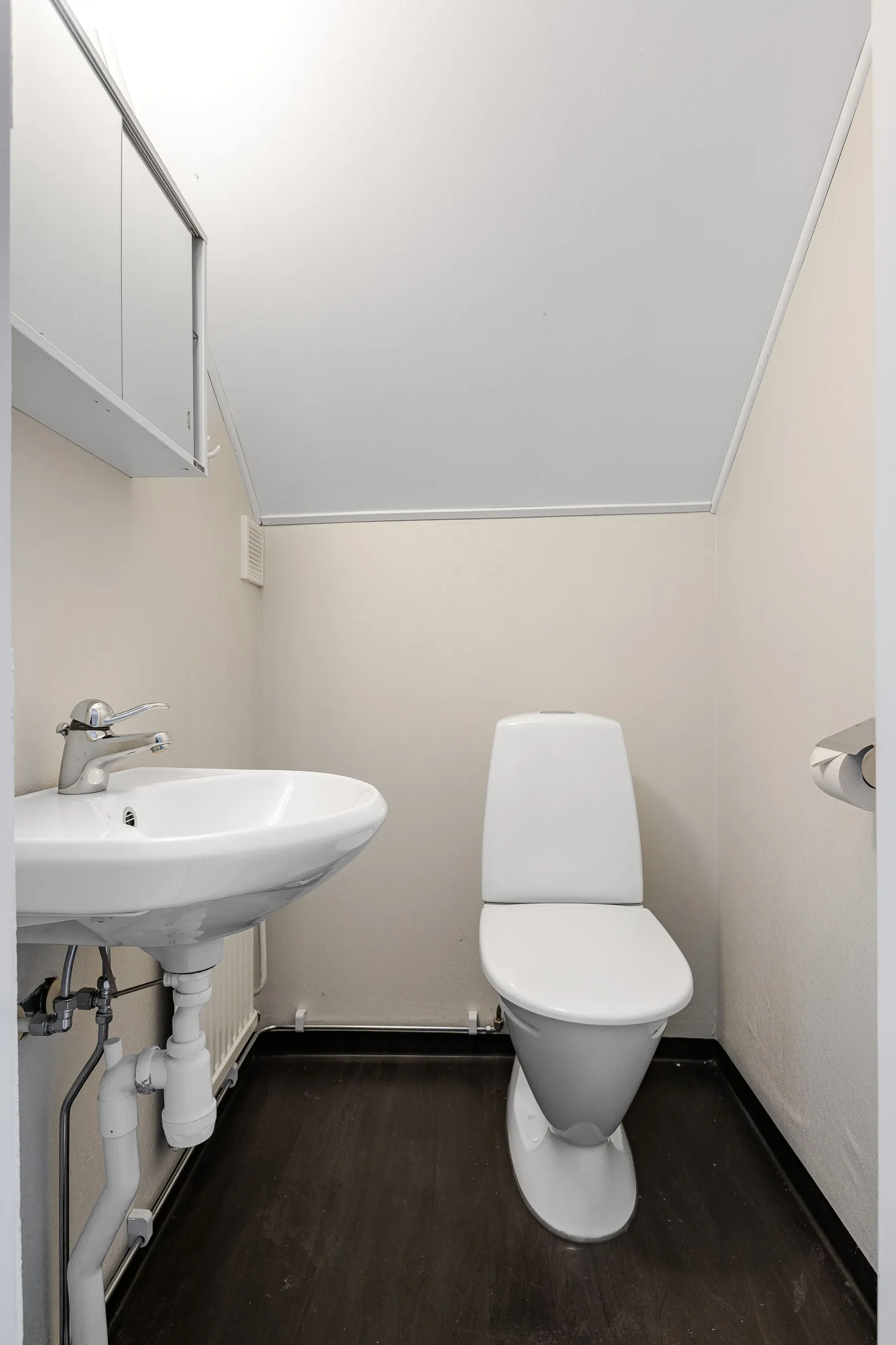 Villa, Radhus, Bågsträngsgatan 17, Åselby, Borlänge