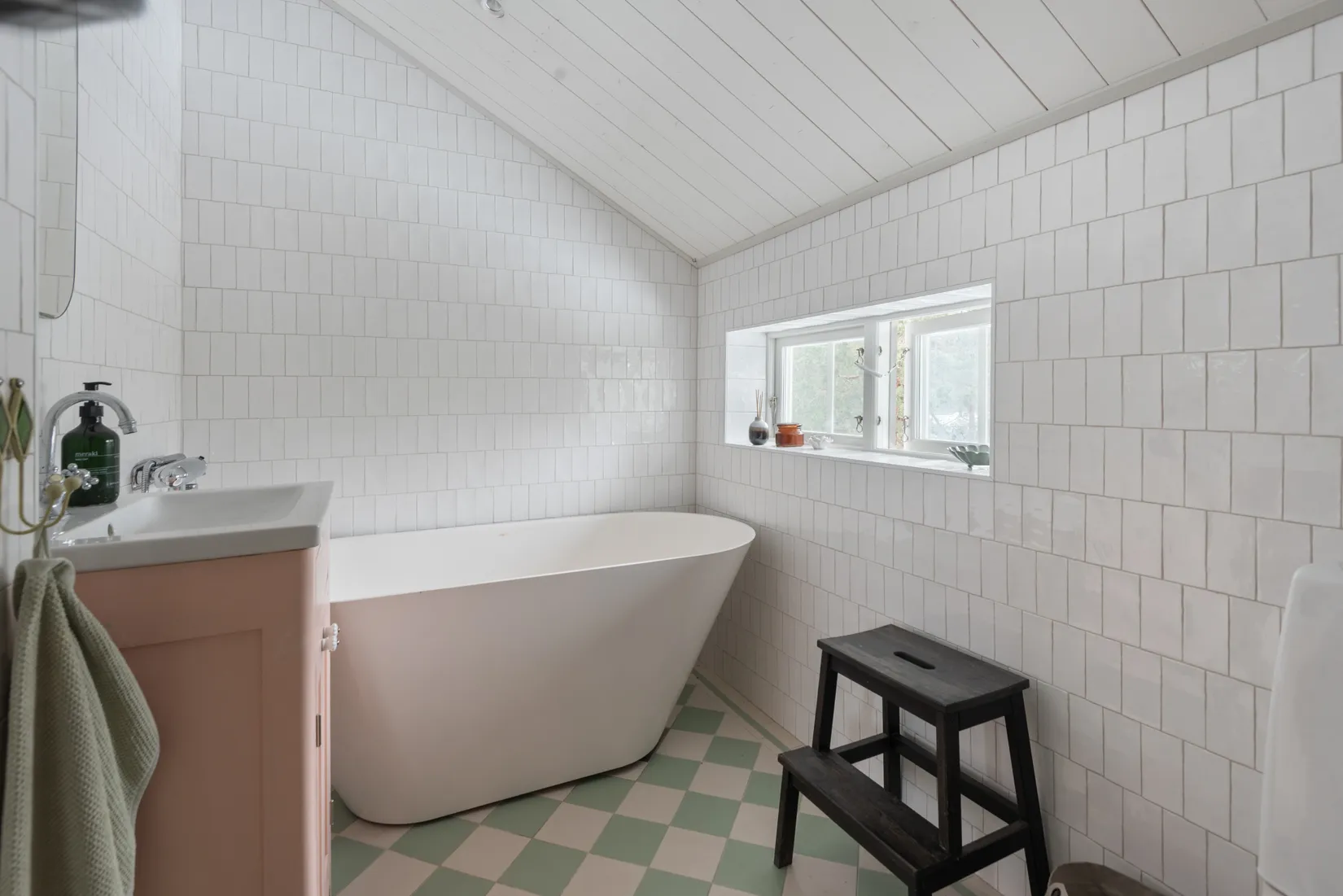 Villa, Koviksuddsvägen 18, Skeviksstrand, Värmdö