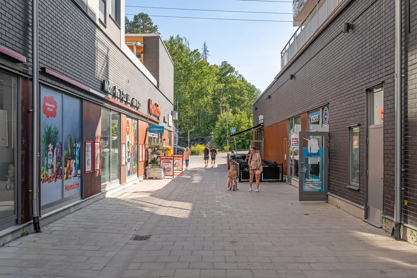 Bostadsrätt, Lomvägen 663, Sjöberg, Sollentuna