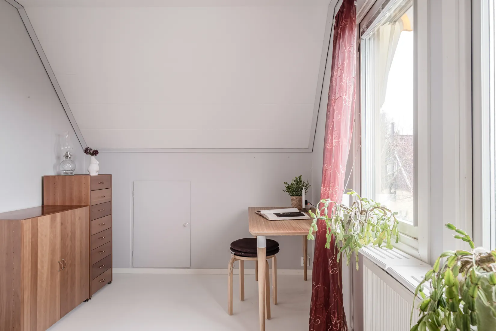 Villa, Gryningsvägen 4, Jakobsberg, Järfälla