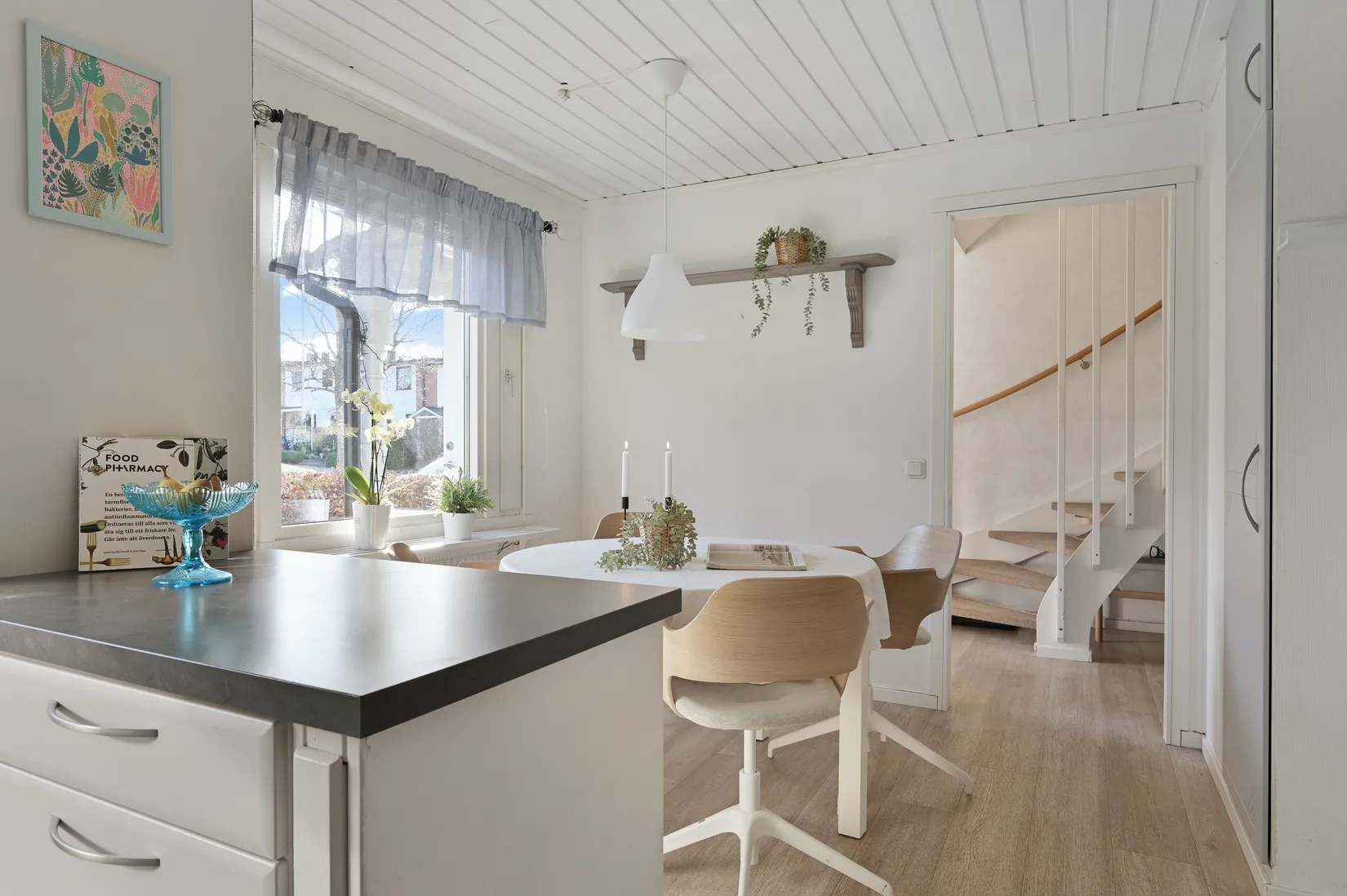 Villa, Radhus, Blåeldsvägen 120, Skälby, Järfälla
