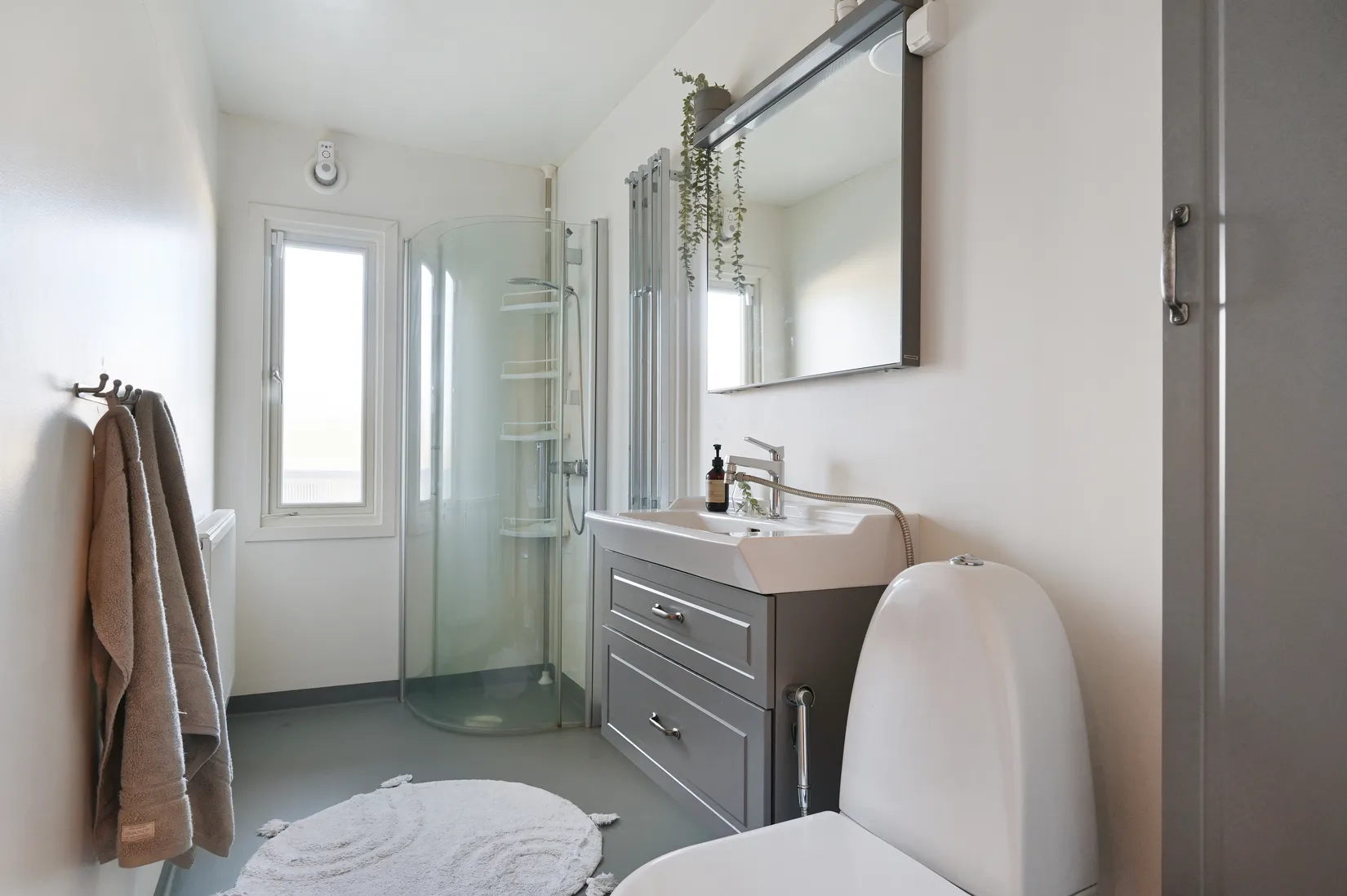 Villa, Radhus, Blåeldsvägen 120, Skälby, Järfälla