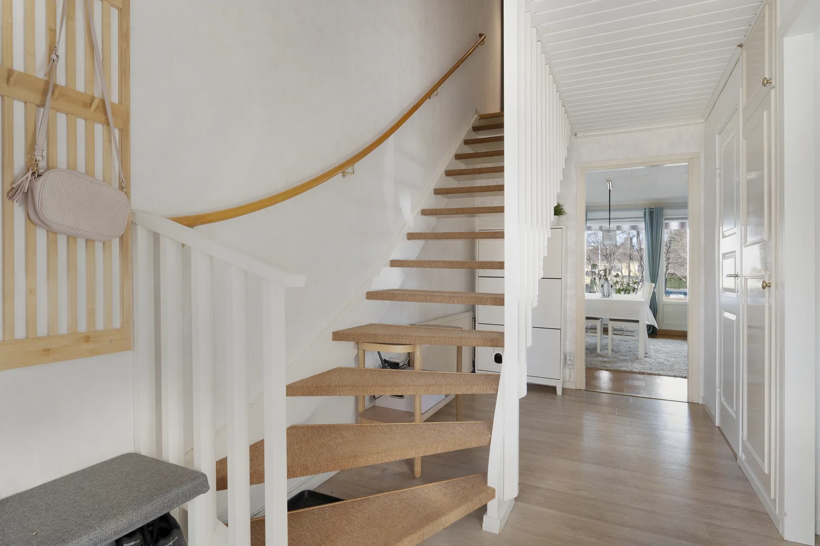 Villa, Radhus, Blåeldsvägen 120, Skälby, Järfälla