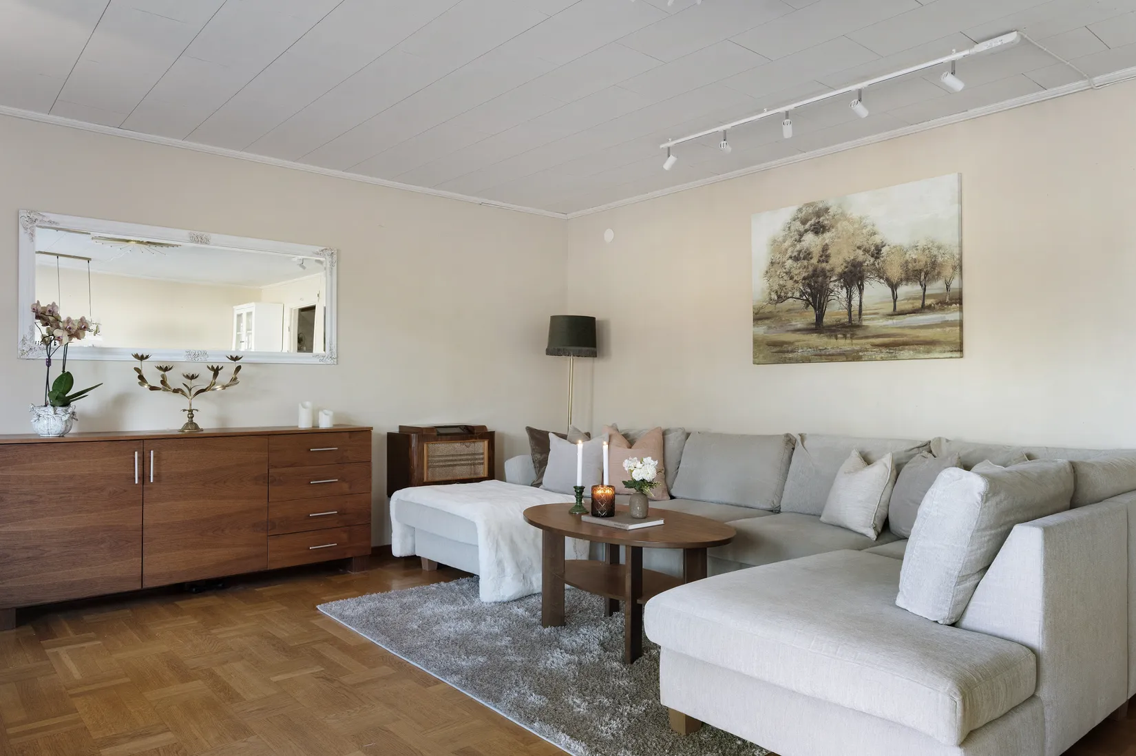 Villa, Radhus, Blåeldsvägen 120, Skälby, Järfälla