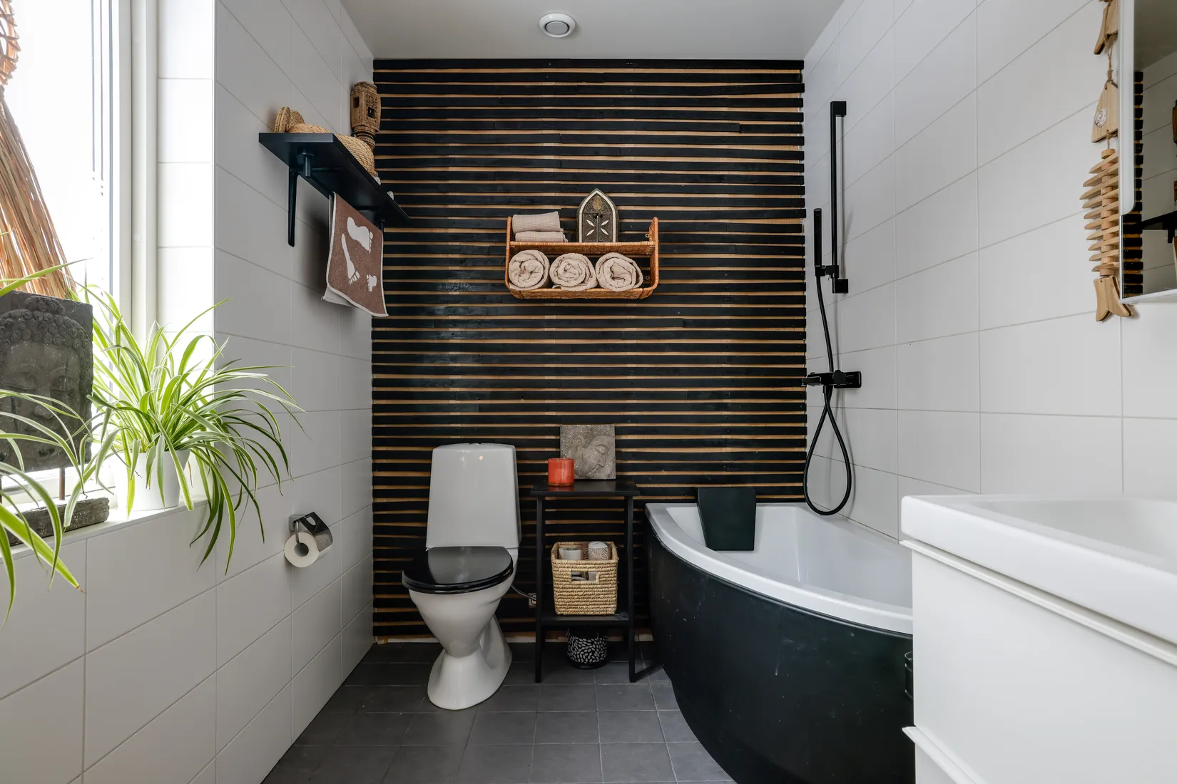 Villa, Stenblocksvägen 4, Lillkyrka, Örebro