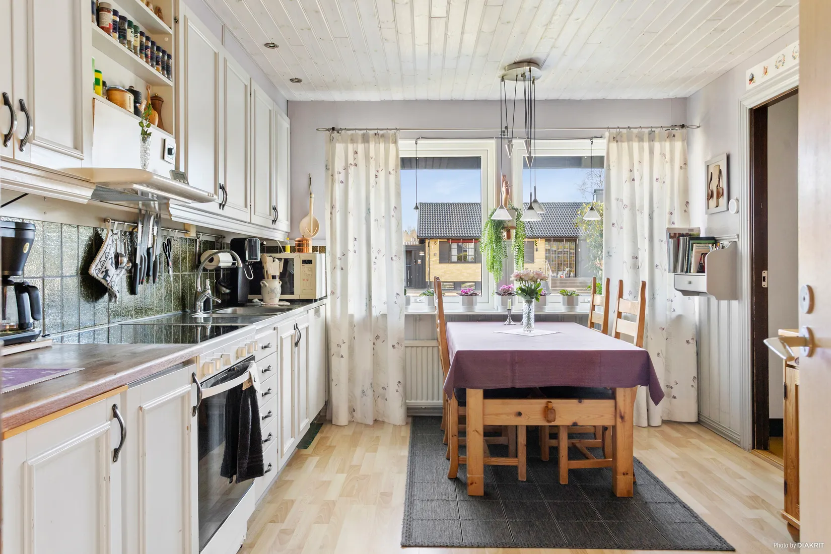 Villa, Lokes väg 3, Runnevål, Kil