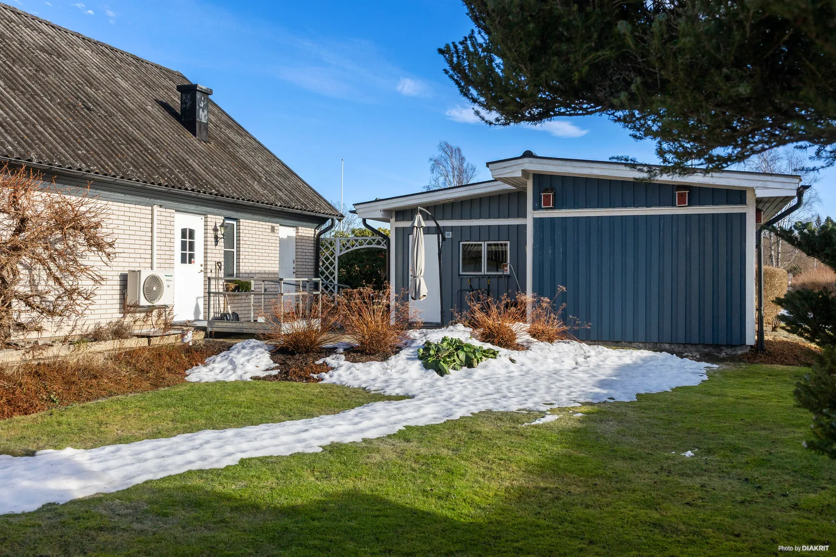 Villa, Lokes väg 3, Runnevål, Kil