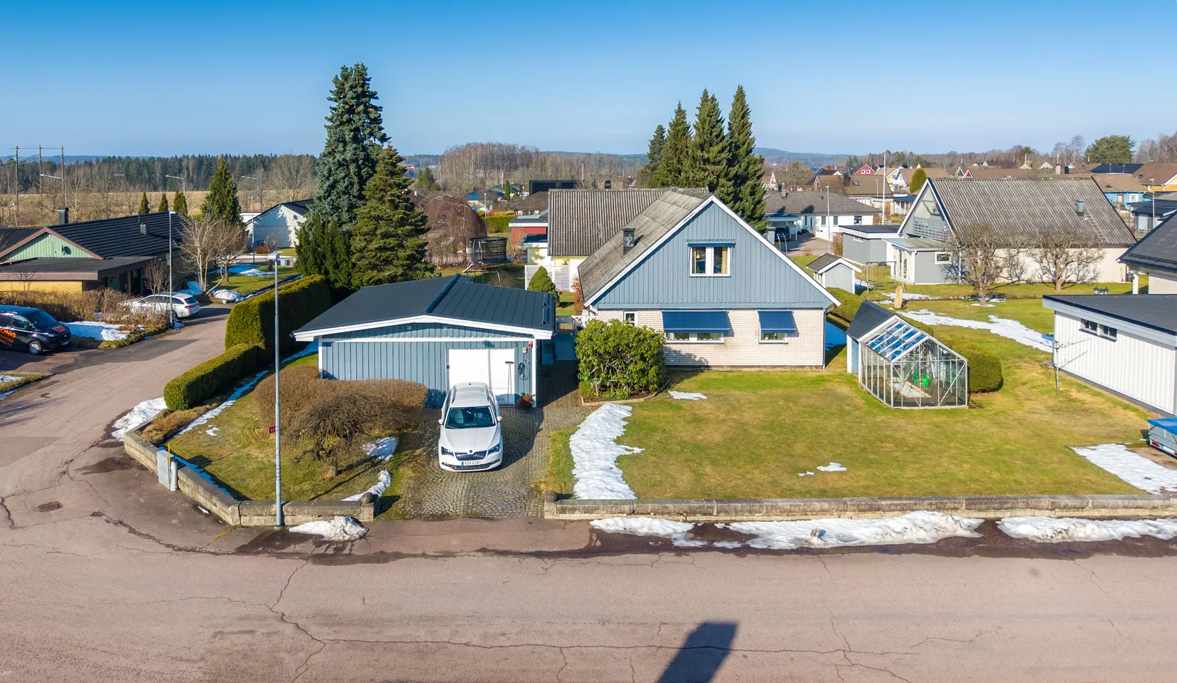 Villa, Lokes väg 3, Runnevål, Kil