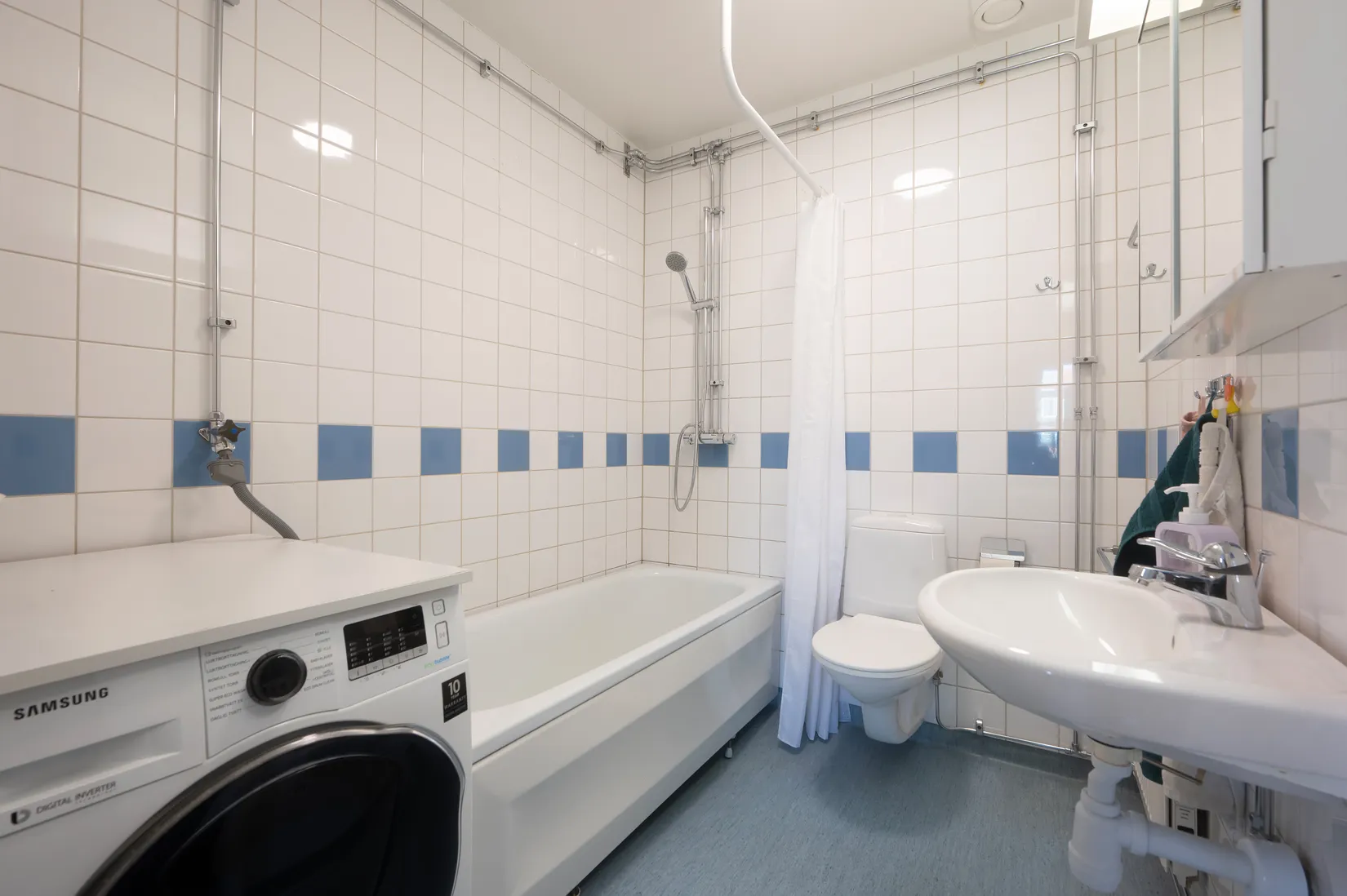Bostadsrätt, Förrådsvägen 27, Centrala Huddinge, Huddinge